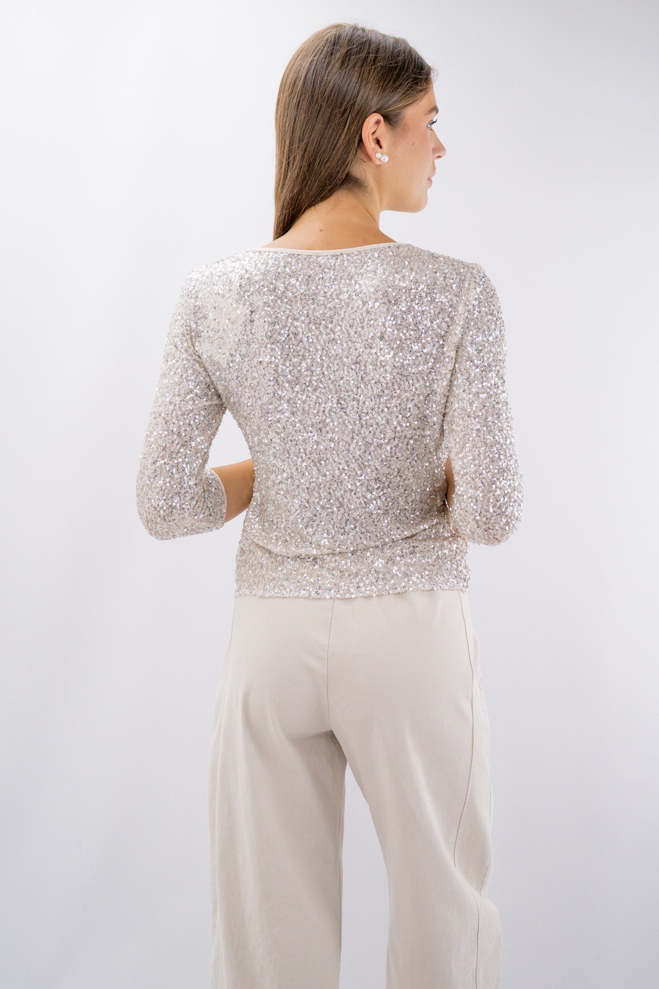 Maglia girocollo con paillettes e maniche 3/4