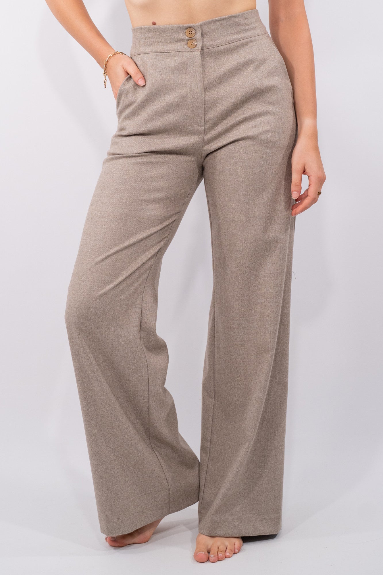 COLOR::BEIGE::1