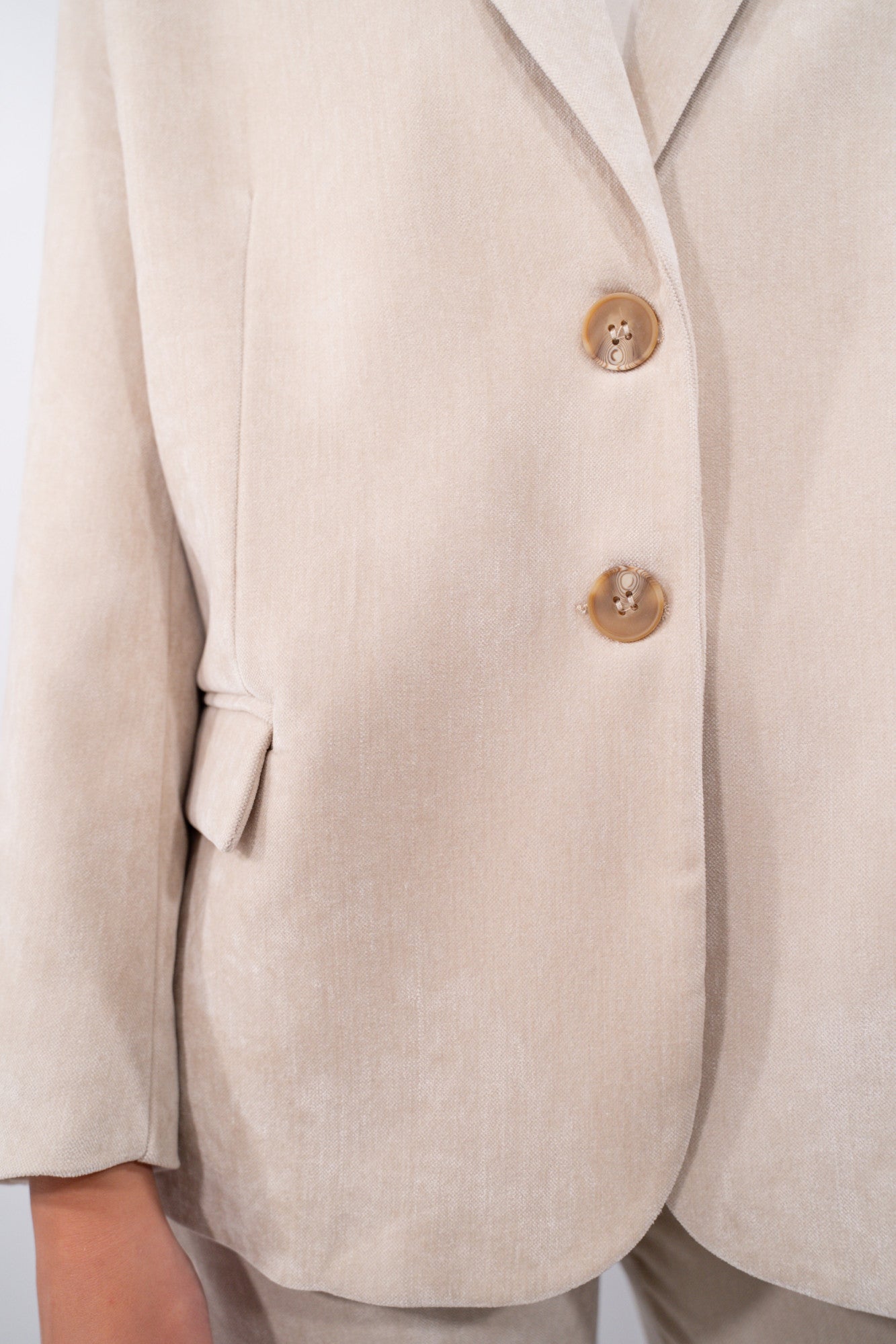 COLOR::BEIGE::2
