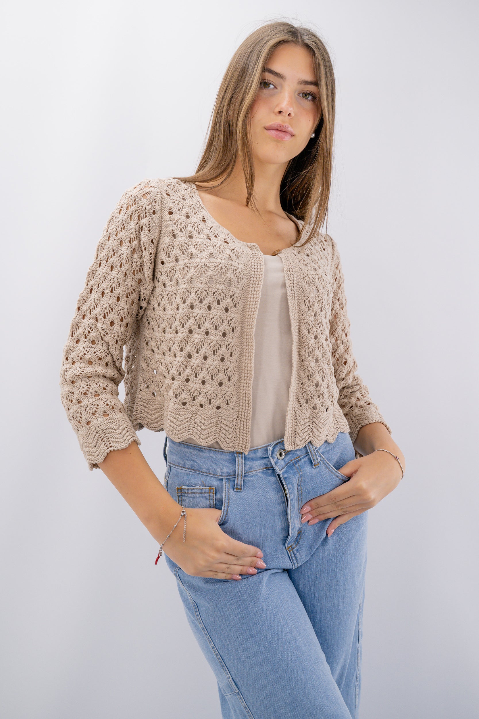 Cardigan cropped in crochet