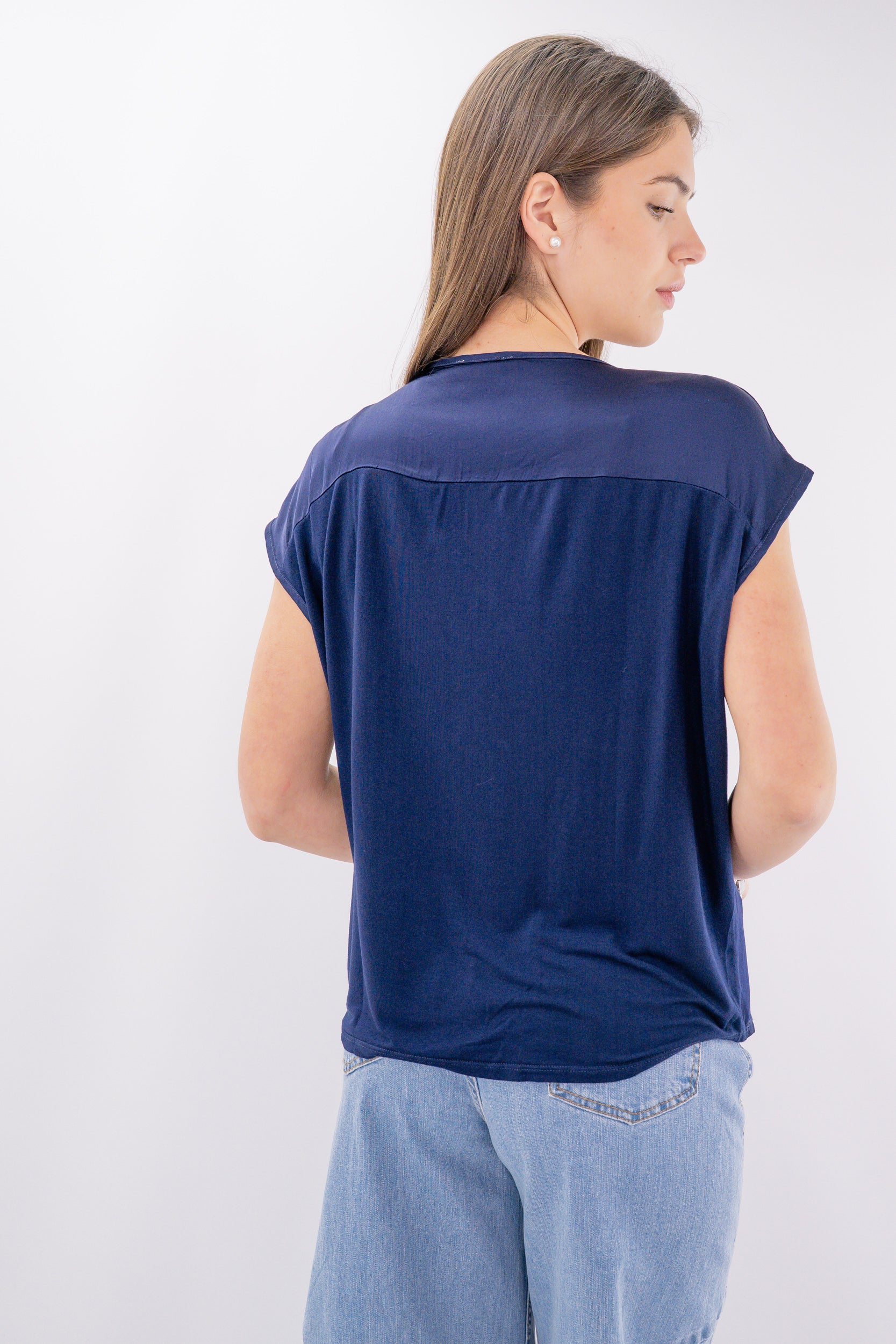 Blusa in viscosa satinata