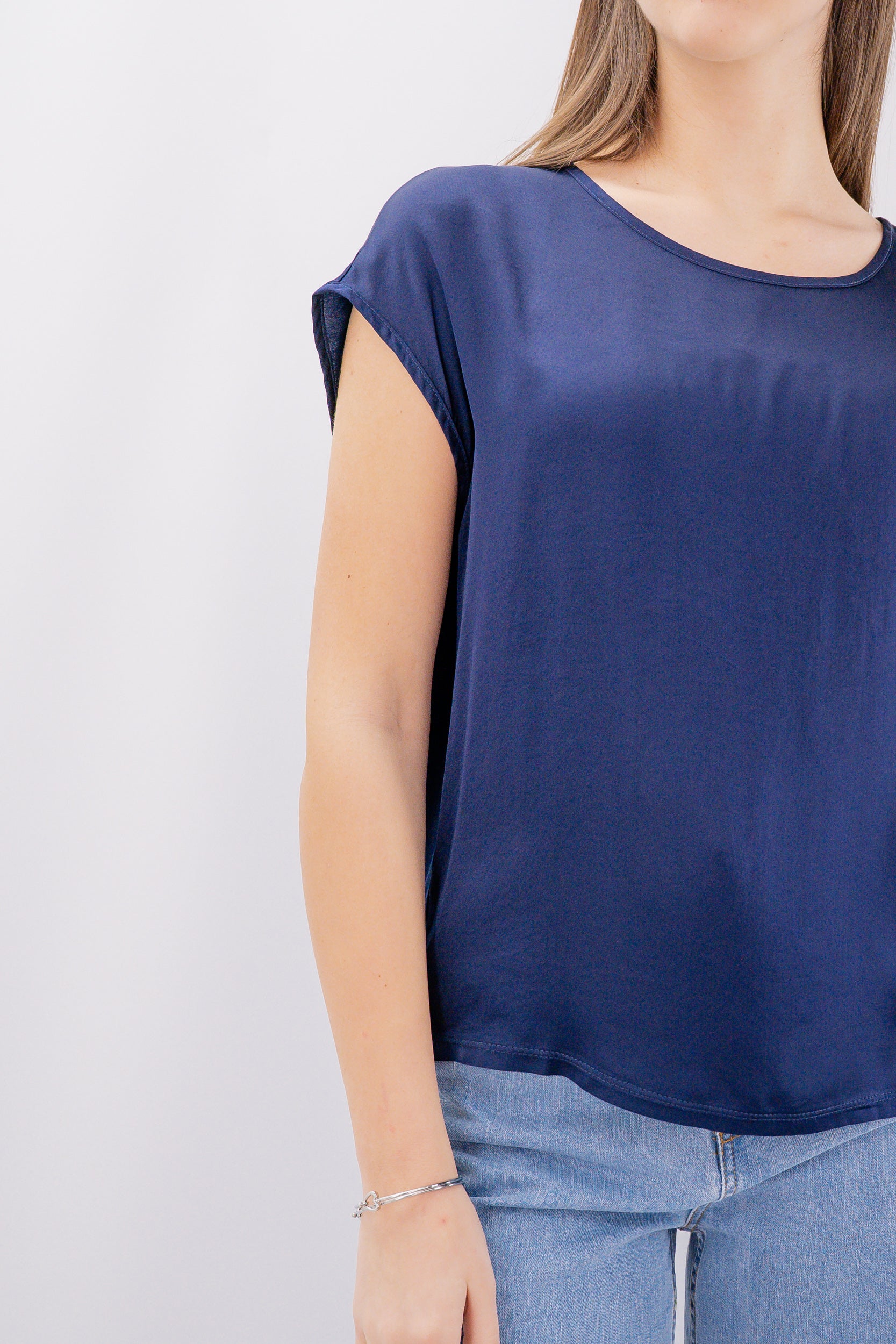 Blusa in viscosa satinata