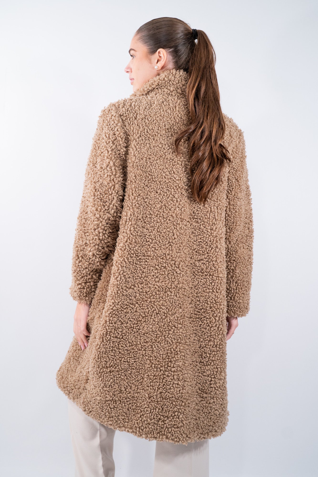 Cappotto teddy  con collo avvolgente