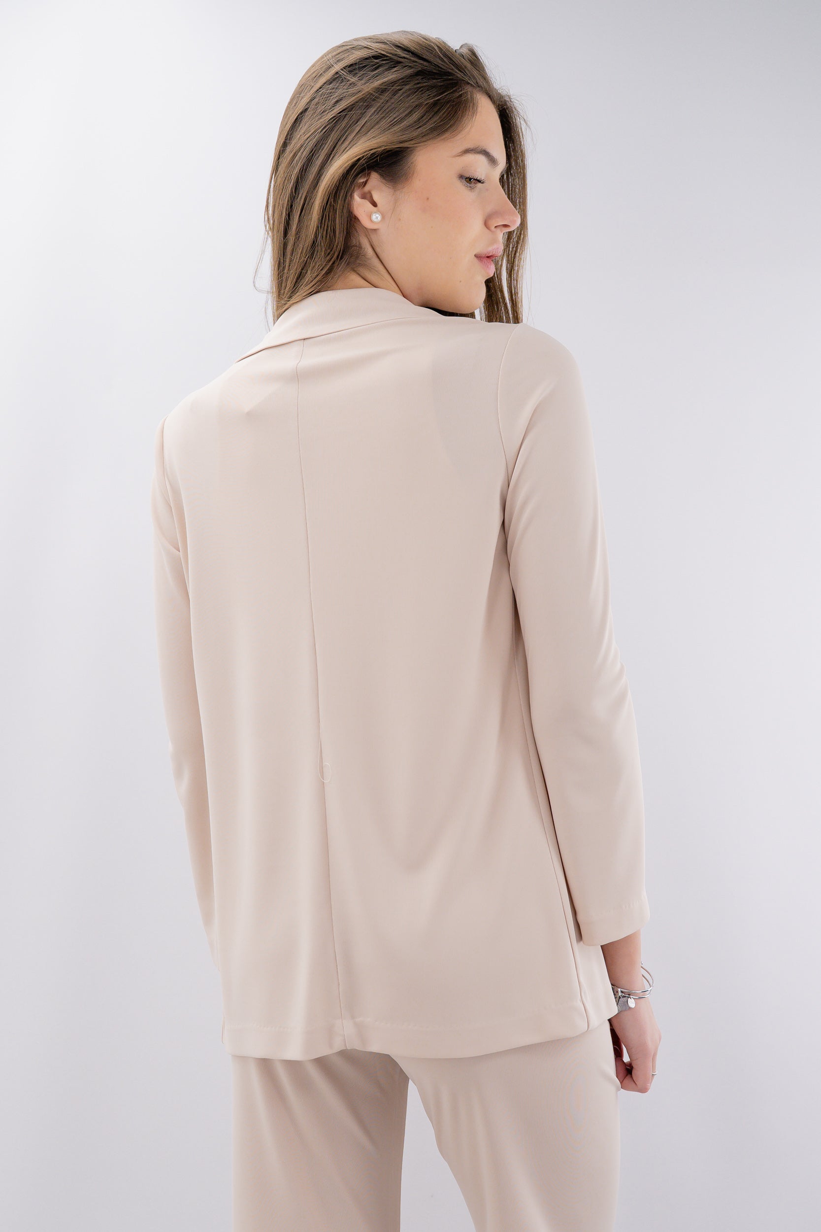 Blazer fluido con chiusura allacciata