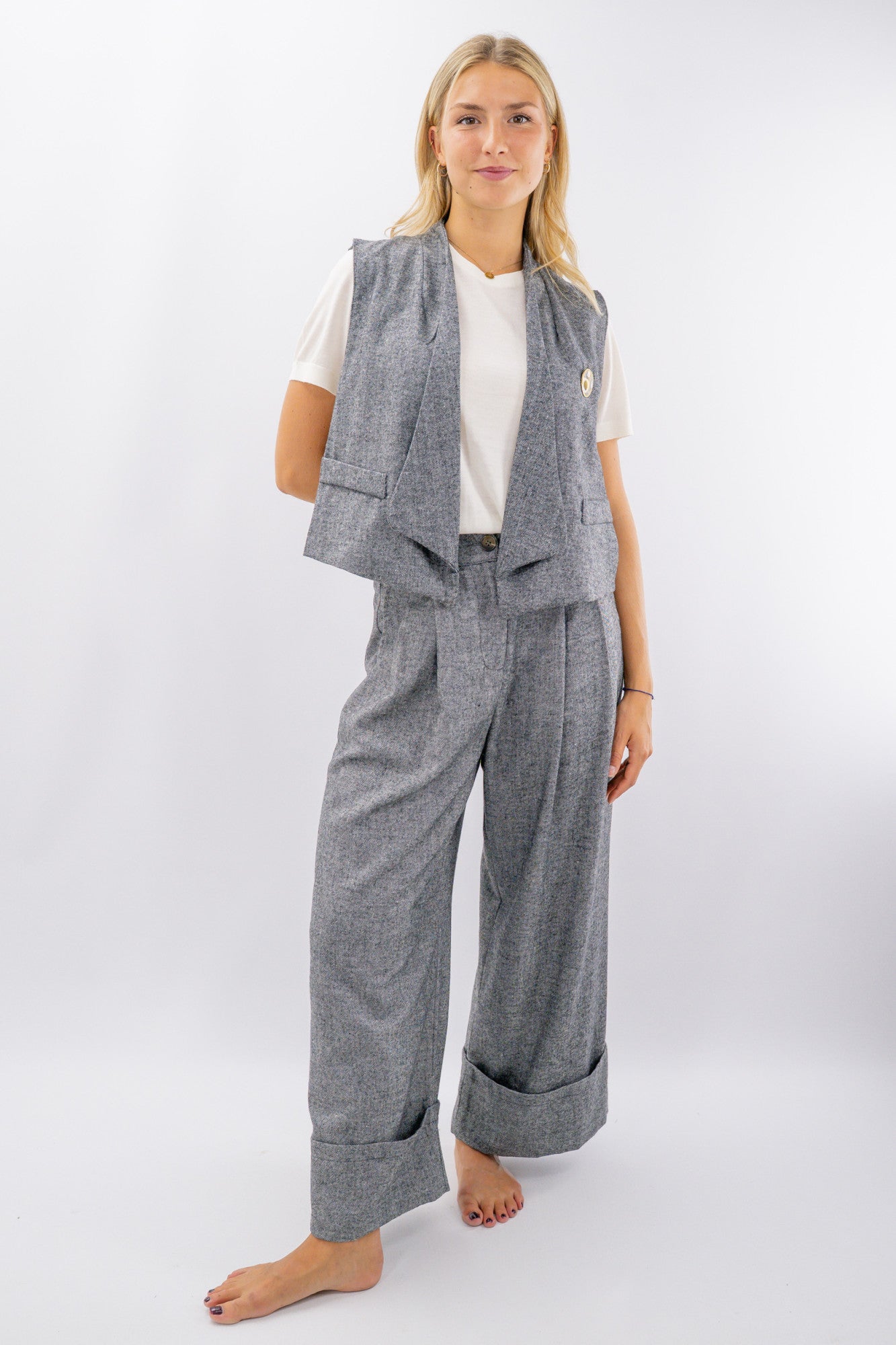 Gilet tweed aperto con revers