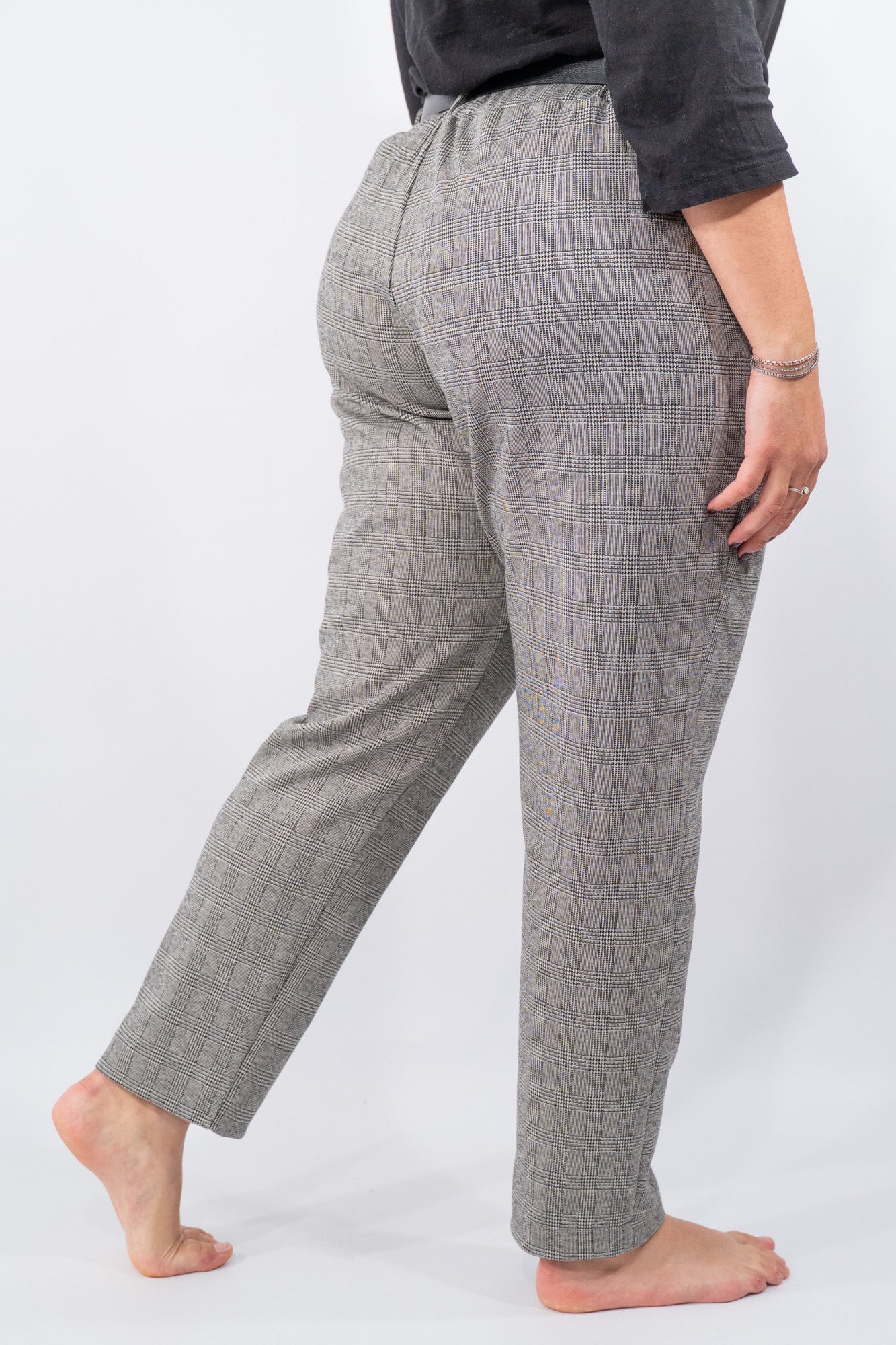 Pantalone a quadri con cintura e taglio dritto