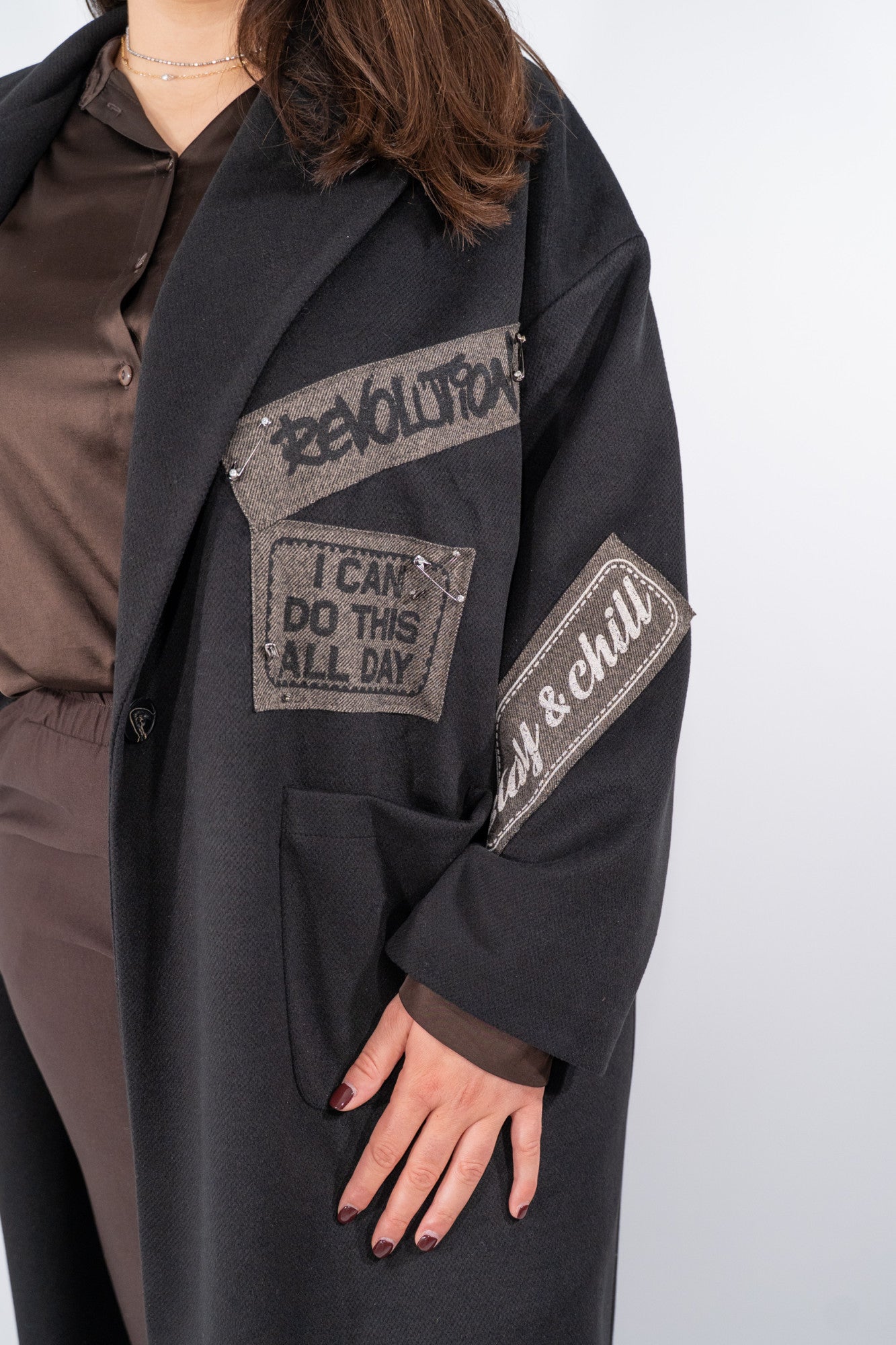 Cappotto over con dettagli stampati e maxi tasche applicate