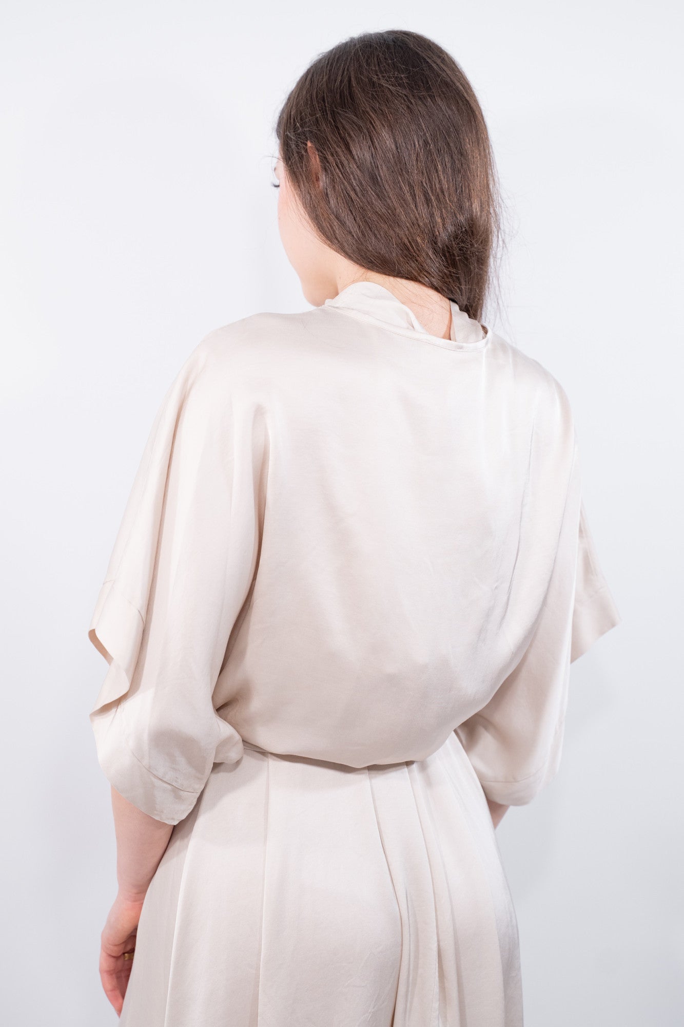 COLOR::BEIGE::3