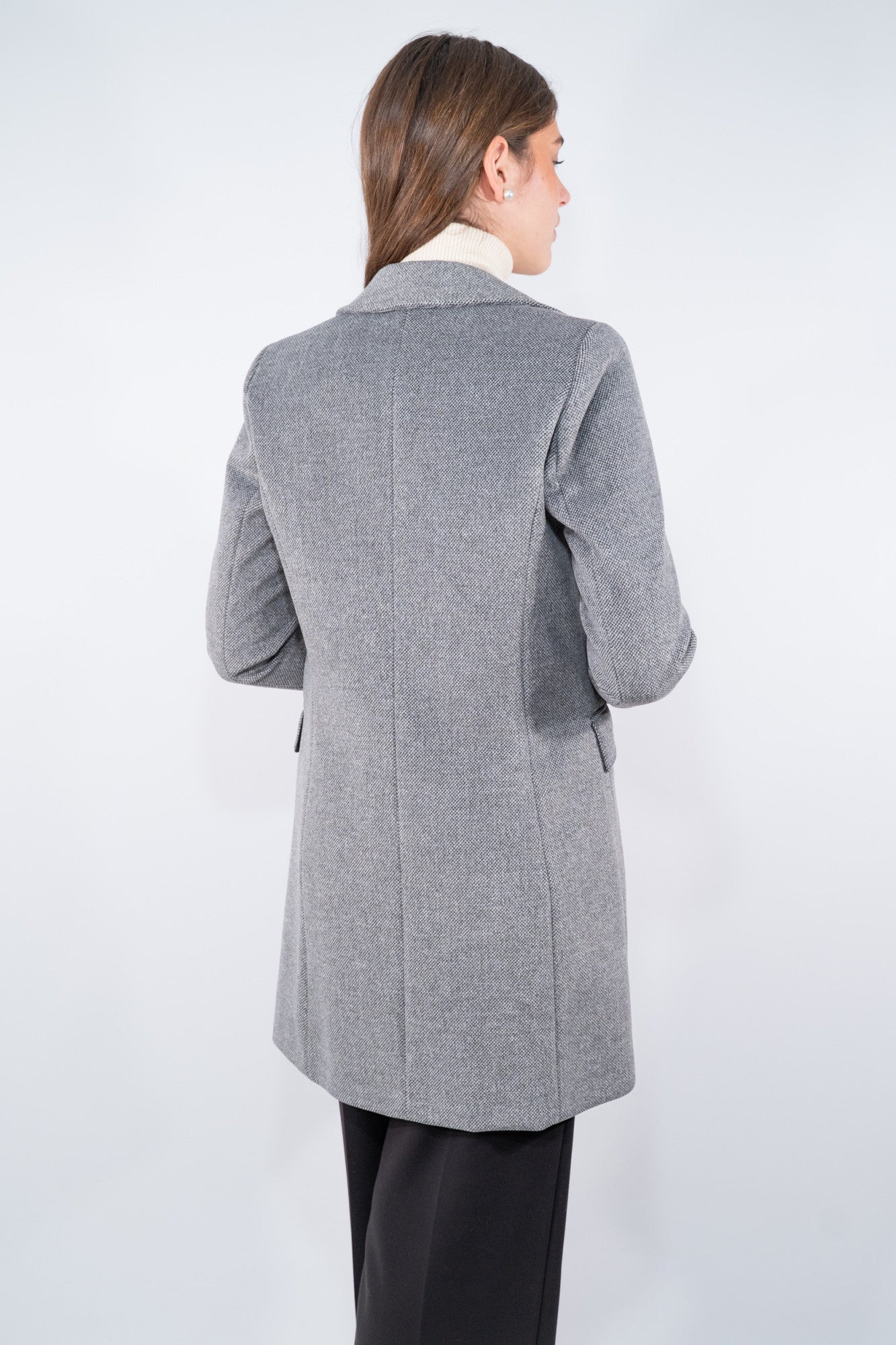 Cappotto sartoriale con revers classico