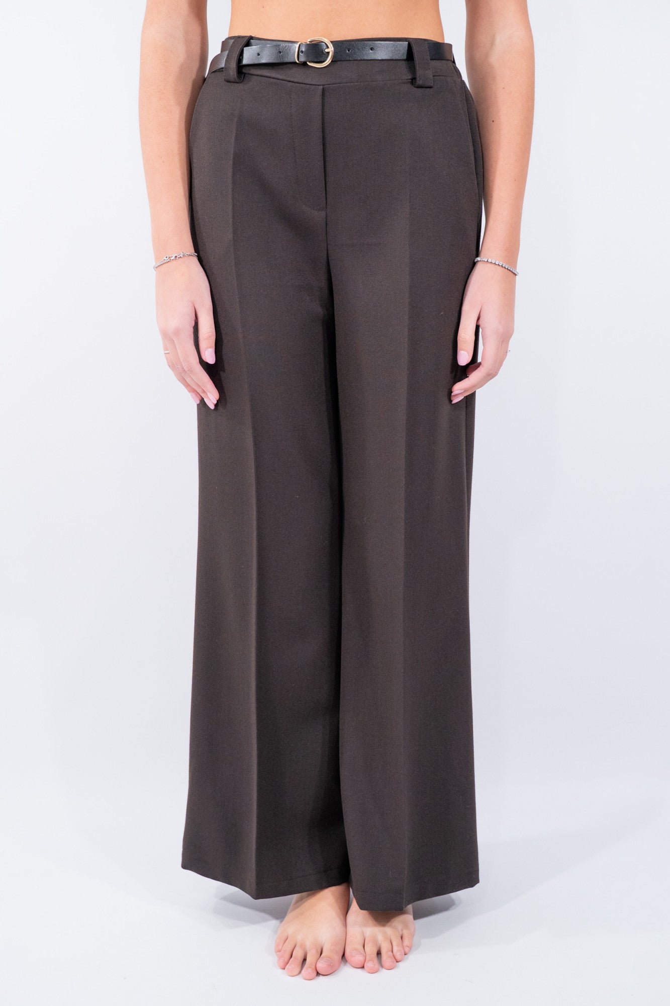 Pantalone sartoriale con elastico e cintura in vita