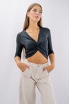 Maglia con ampio scollo a V