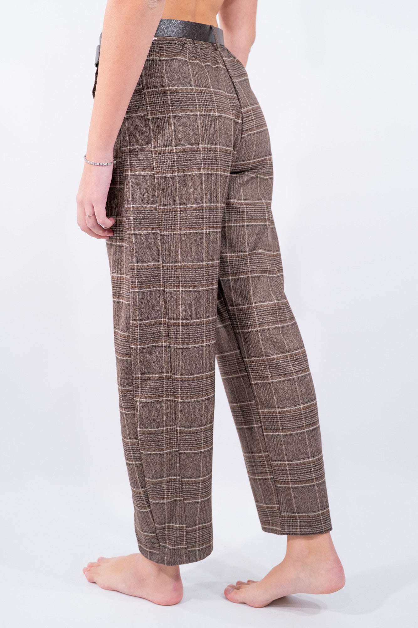 Pantalone ovetto a quadro in mano lana accessoriato con cintura