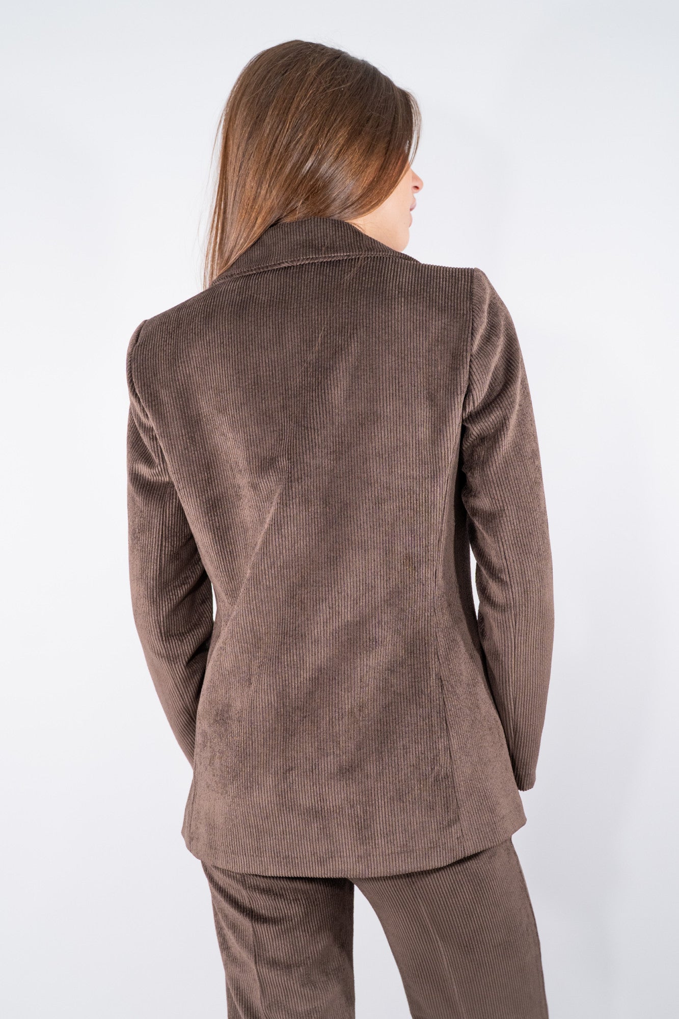 Giacca monopetto in velluto a coste con rever classico