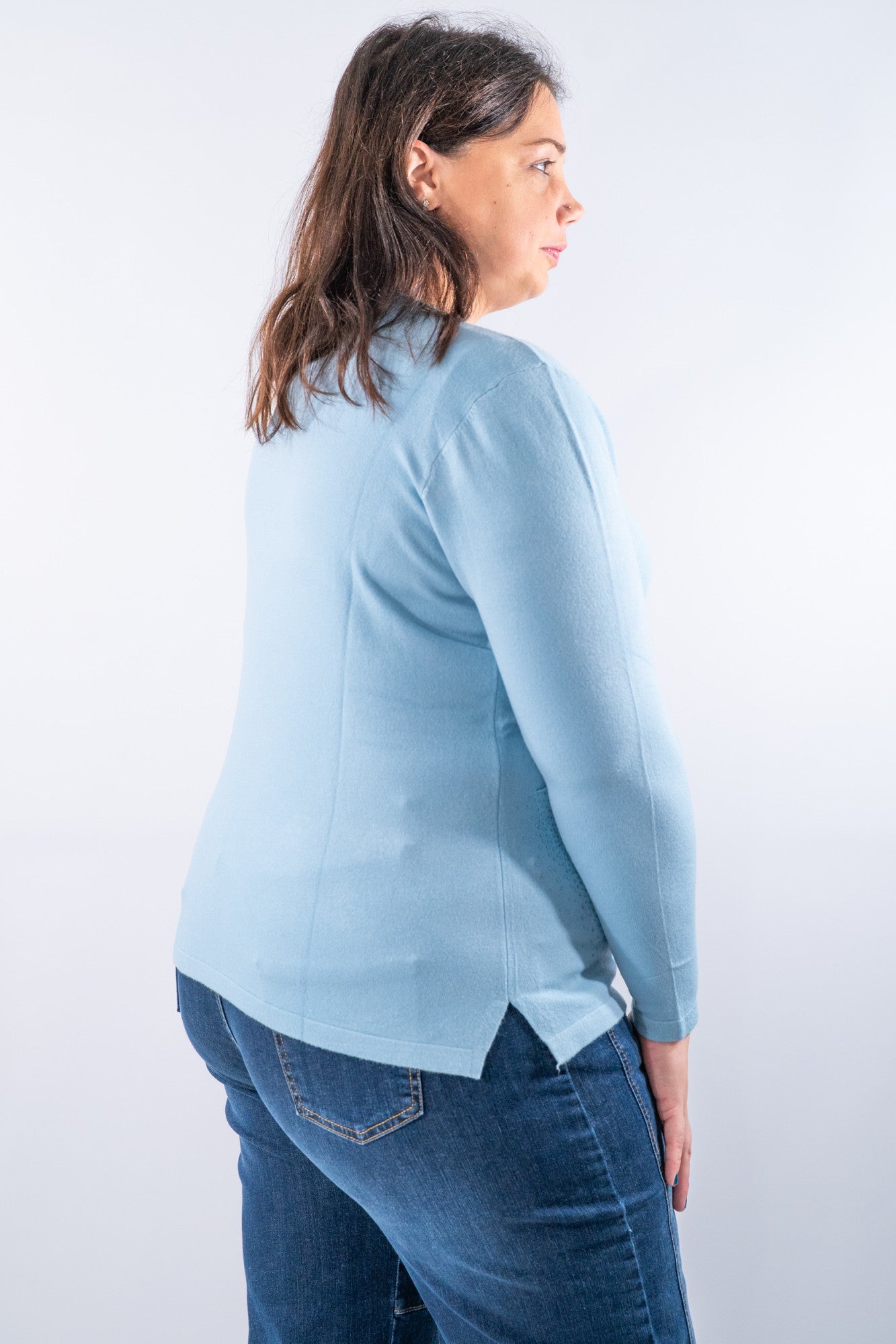 Girocollo con taglio ad A e tasche con strass