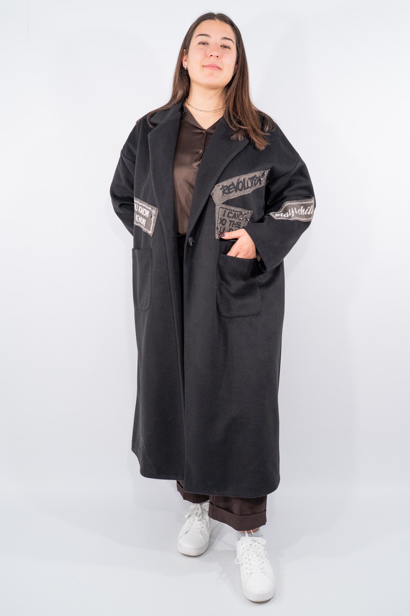 Cappotto over con dettagli stampati e maxi tasche applicate