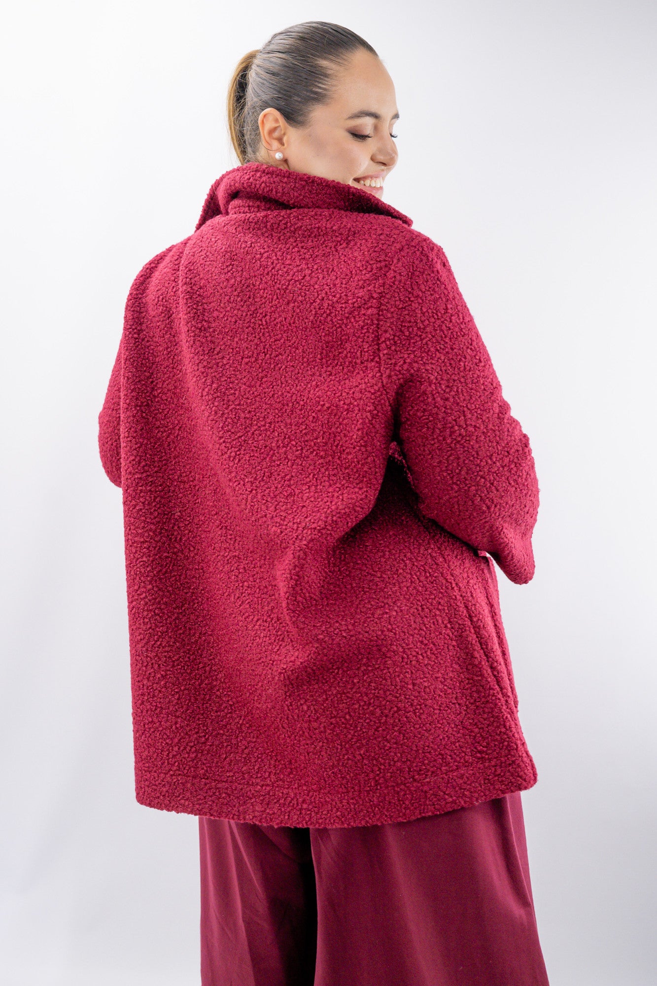 Giaccone teddy over con maxi tasche