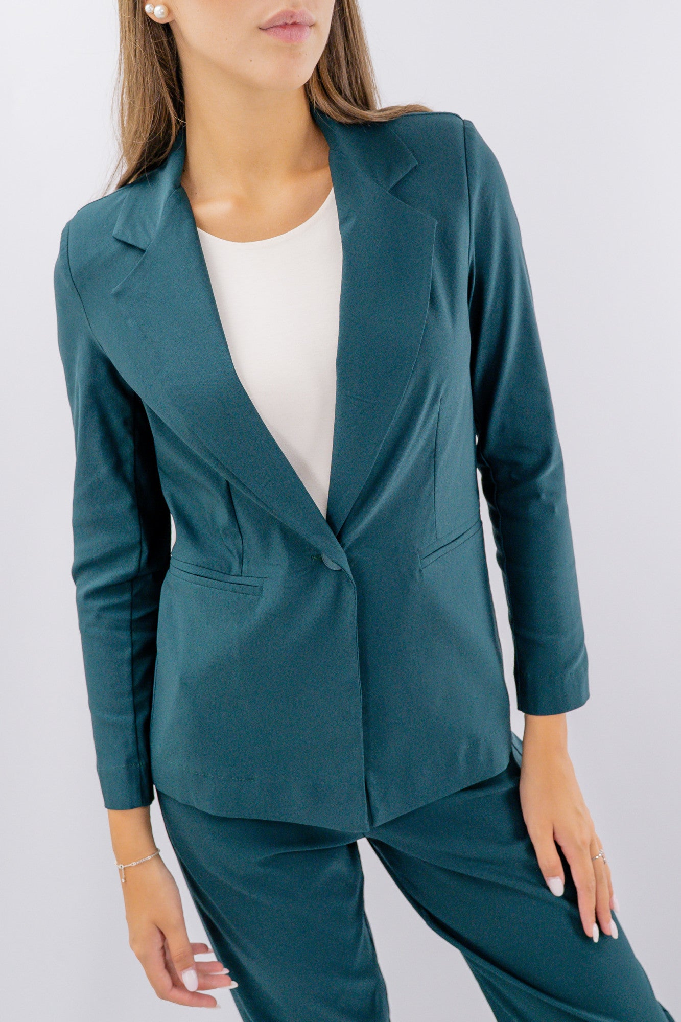 Completo coordinato: blazer sartoriale e pantaloni a ovetto
