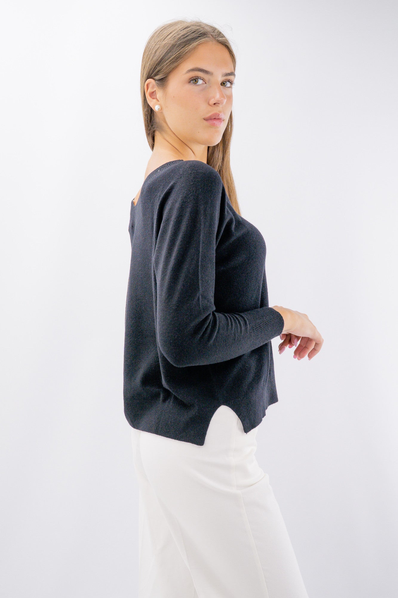 Maglia scollo a V fronte e retro