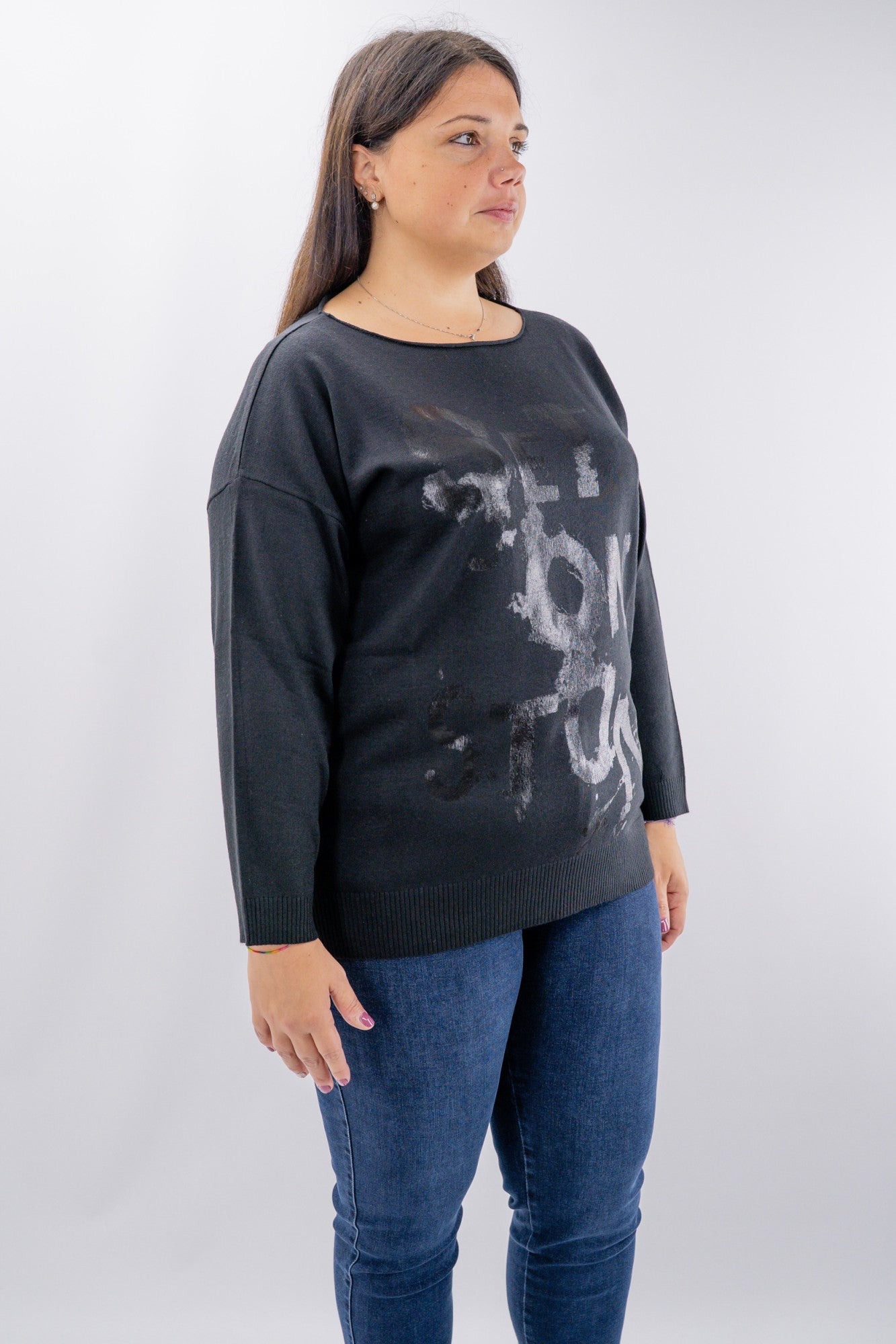 Maglia over con lettering laminato