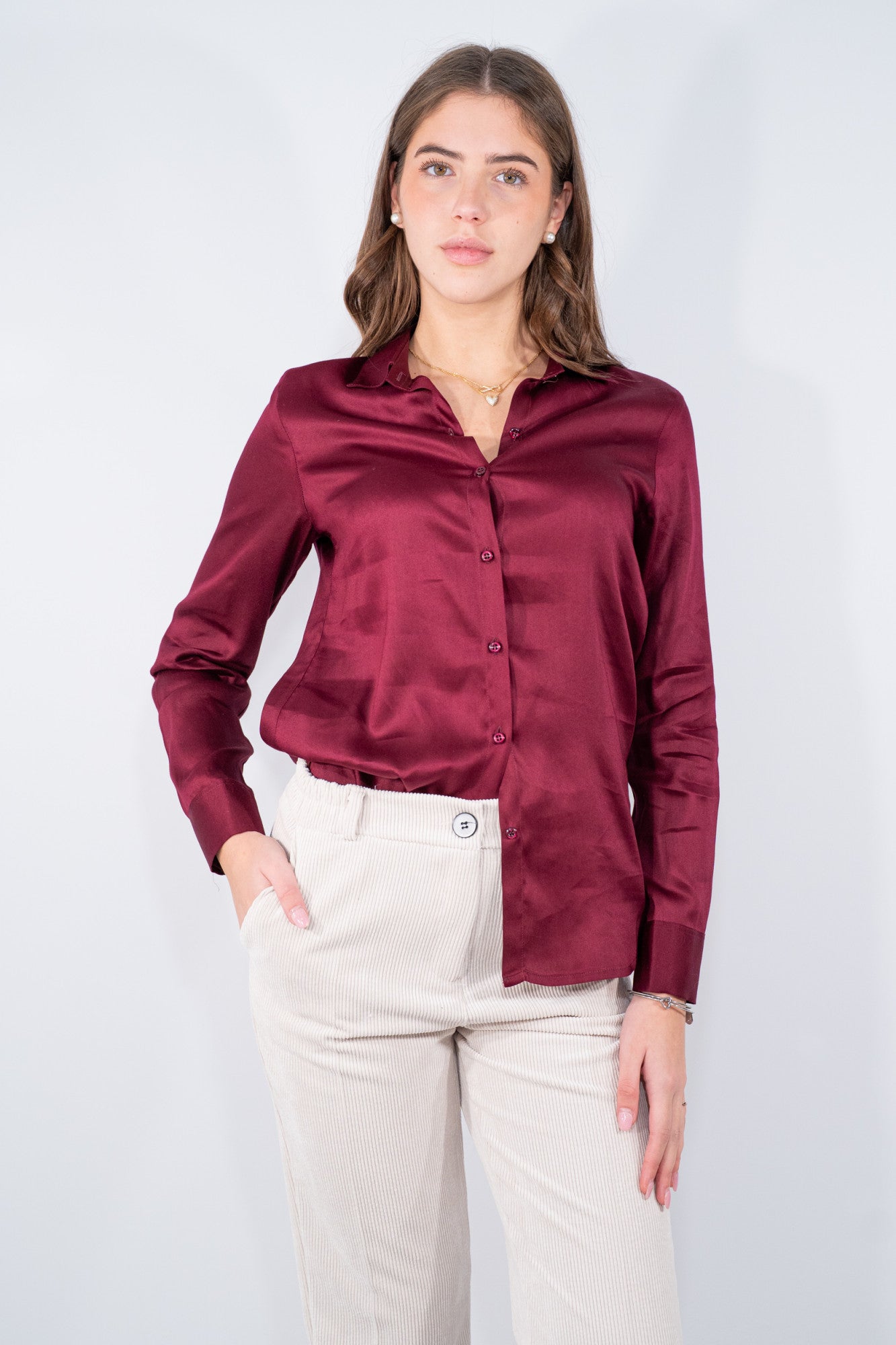 Camicia fluida effetto seta con colletto classico