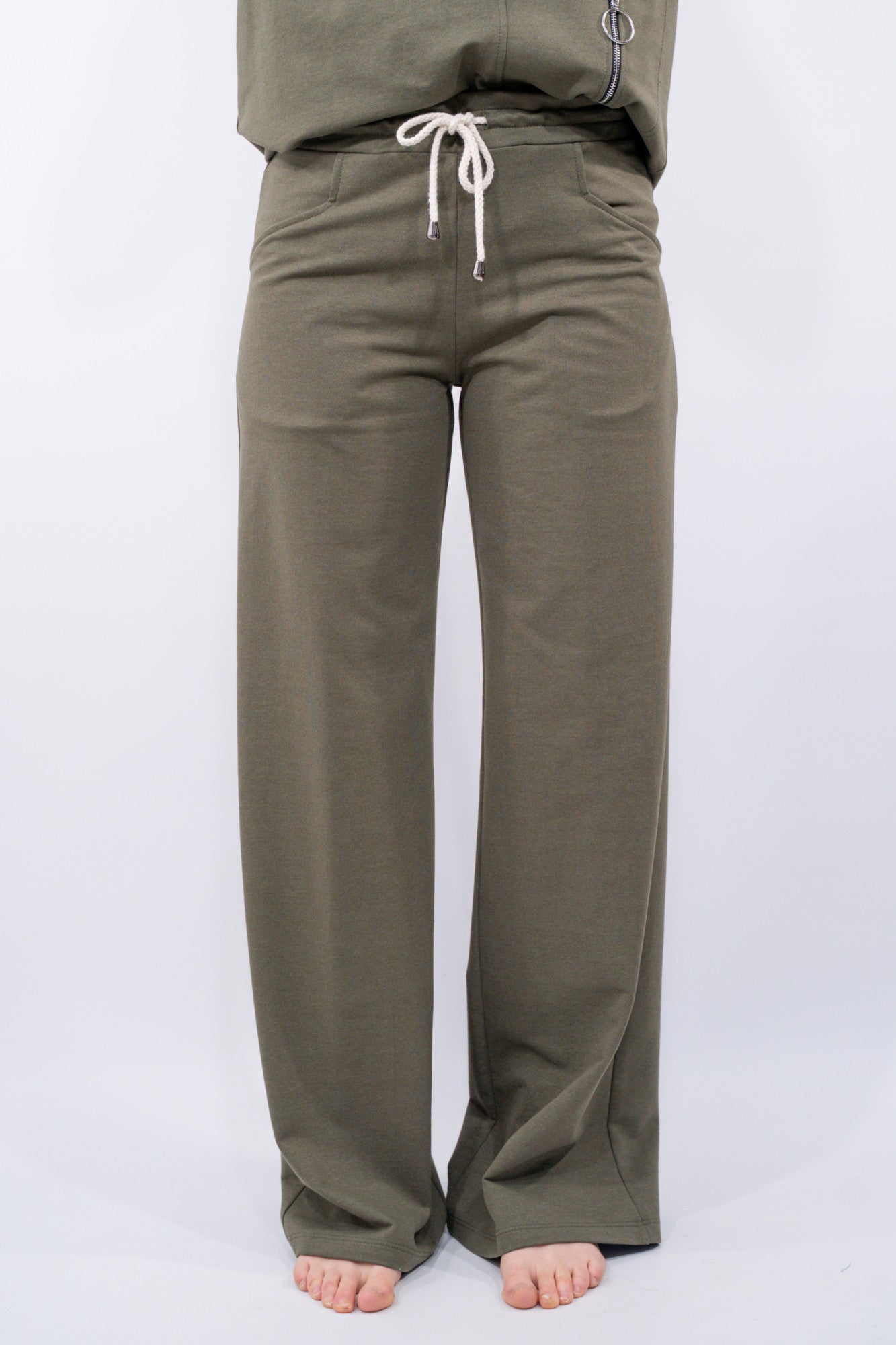 COLOR::VERDE MILITARE::3