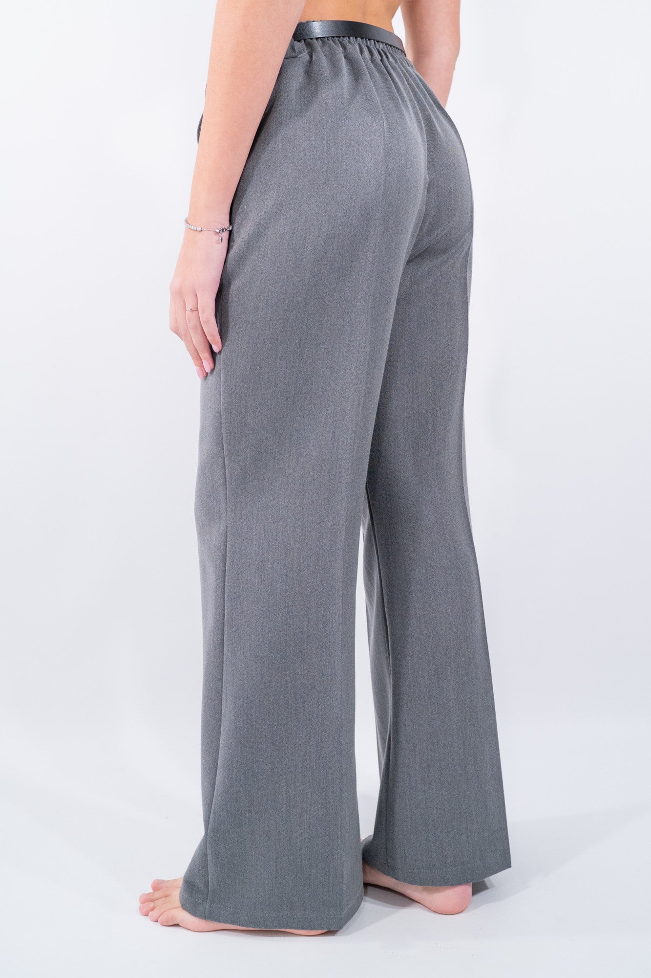 Pantalone sartoriale con elastico e cintura in vita