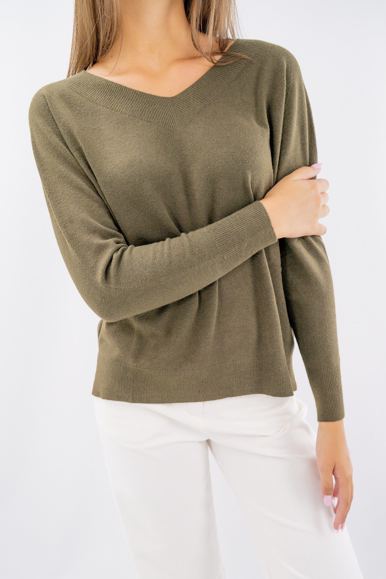 Maglia scollo a V fronte e retro