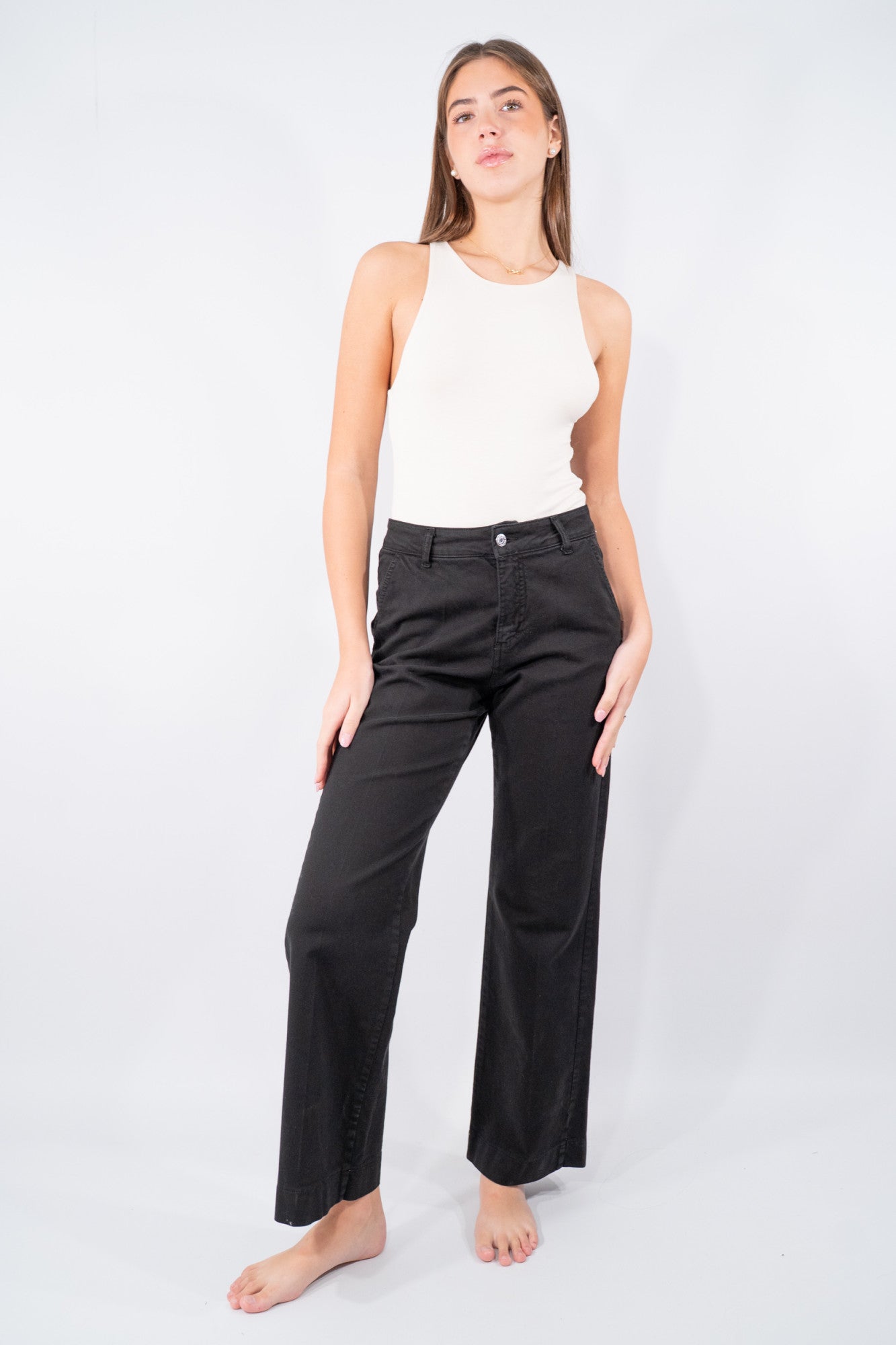 Jeans a palazzo con tasche a filo