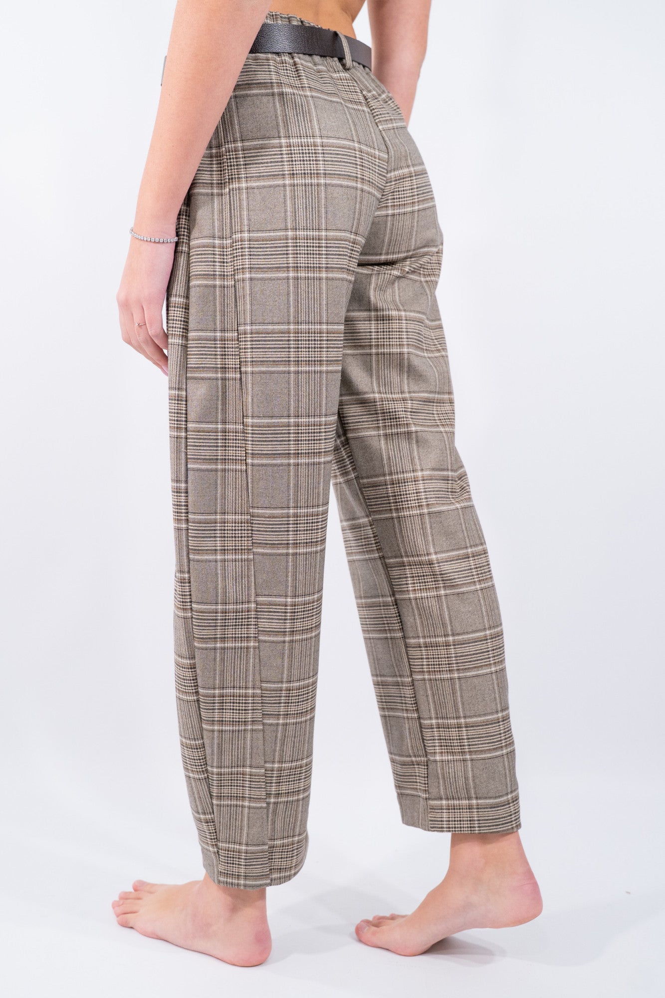 Pantalone ovetto a quadro in mano lana accessoriato con cintura