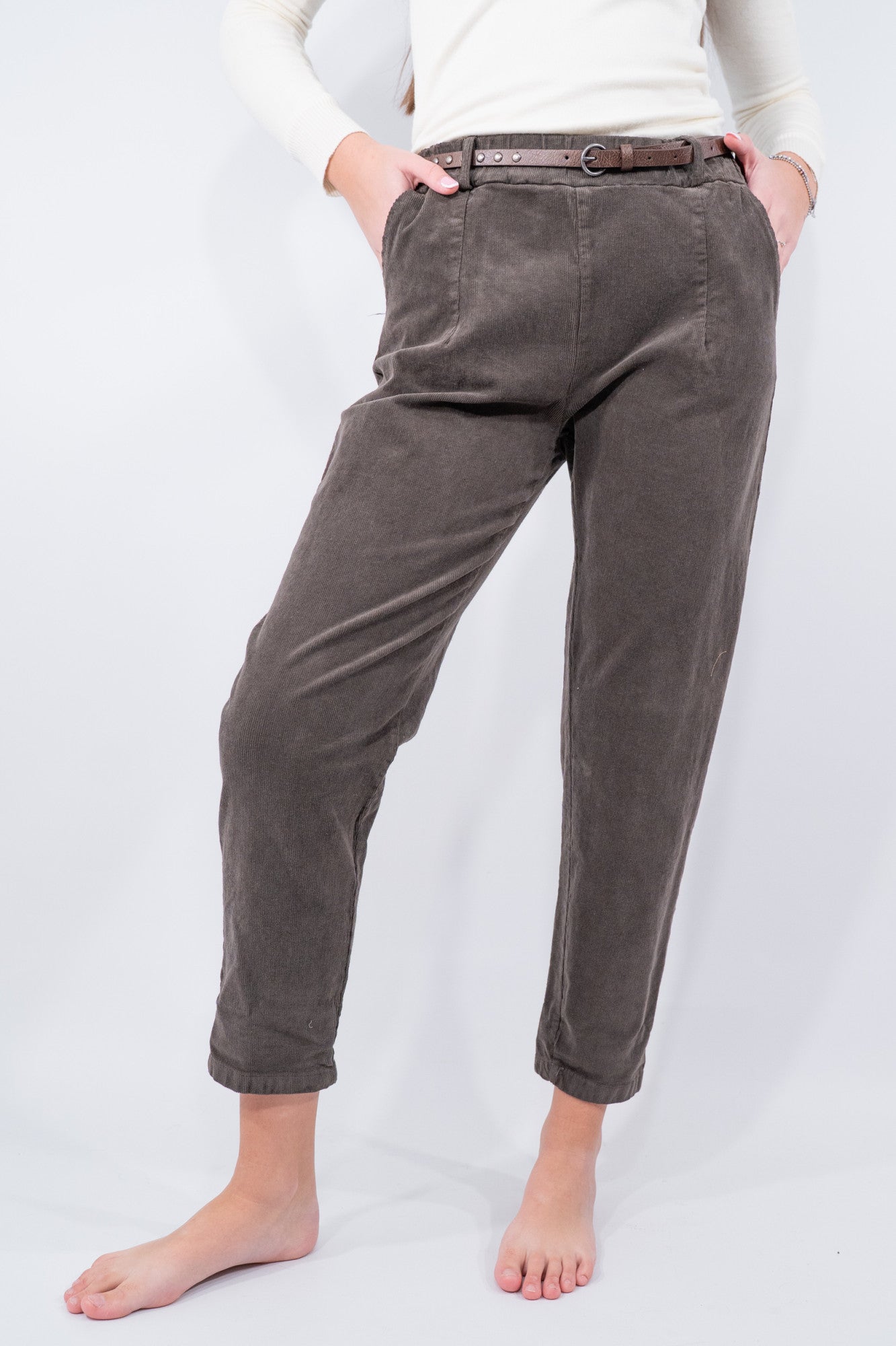 Pantalone in velluto a coste con cintura