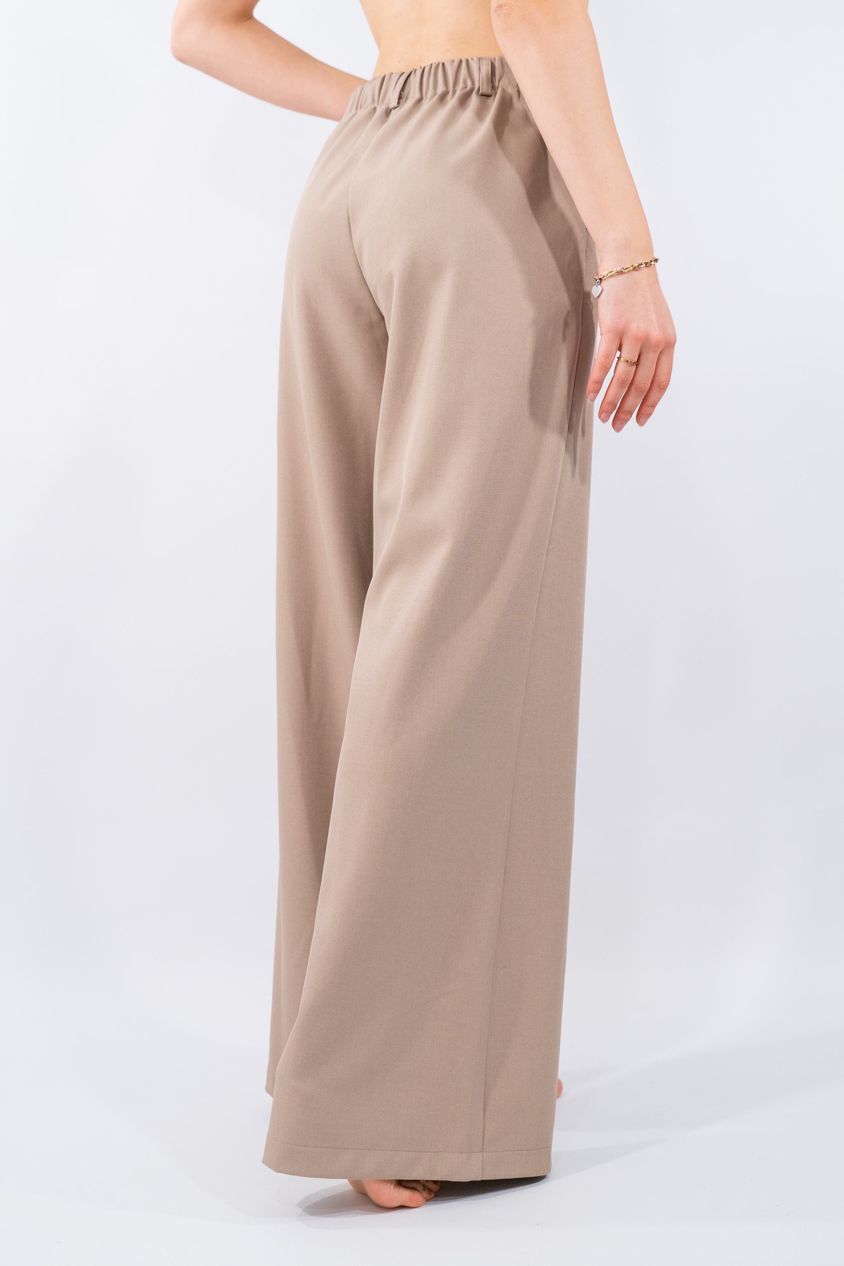 Pantalone a palazzo con foulard