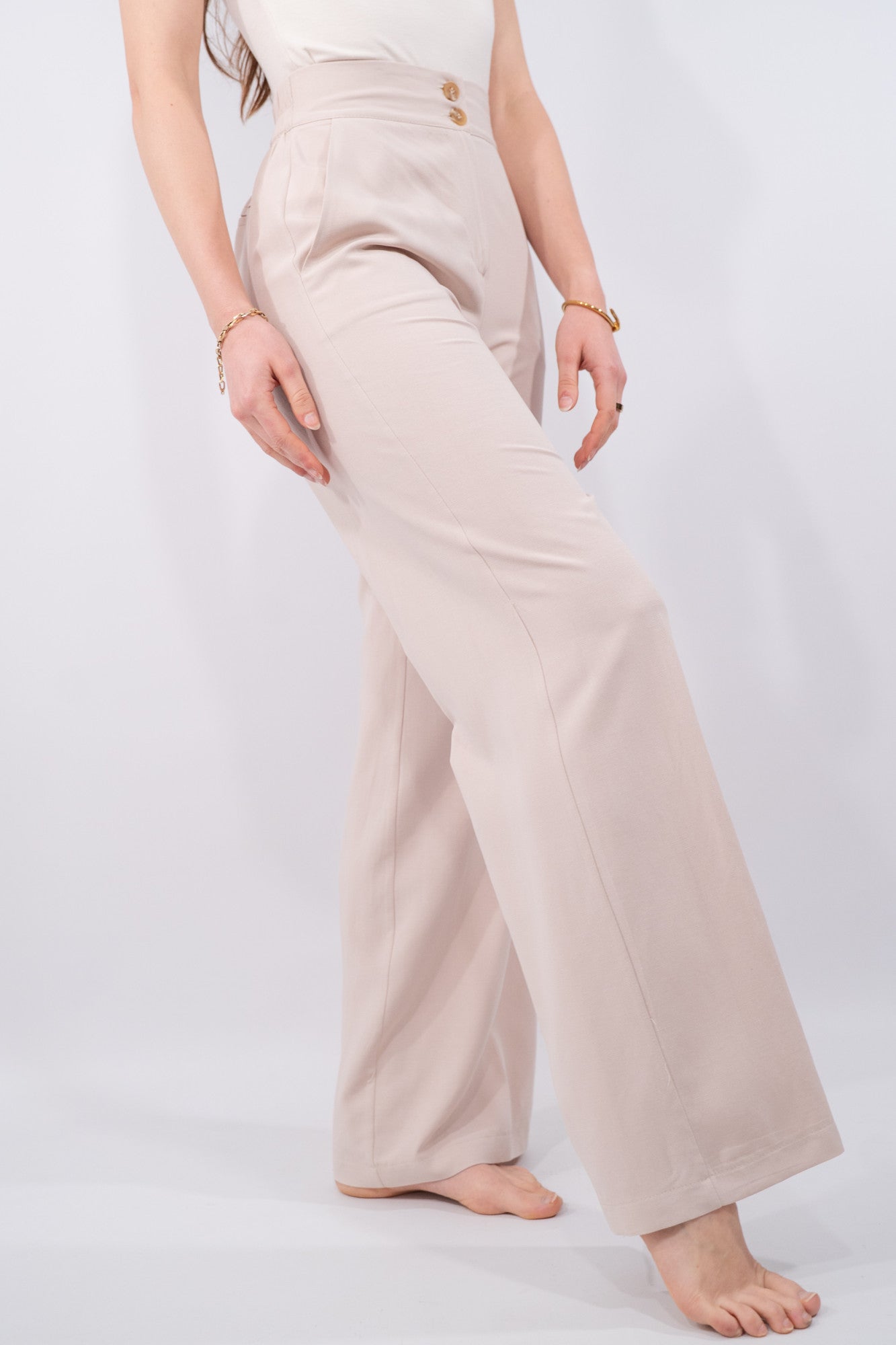 COLOR::BEIGE::3