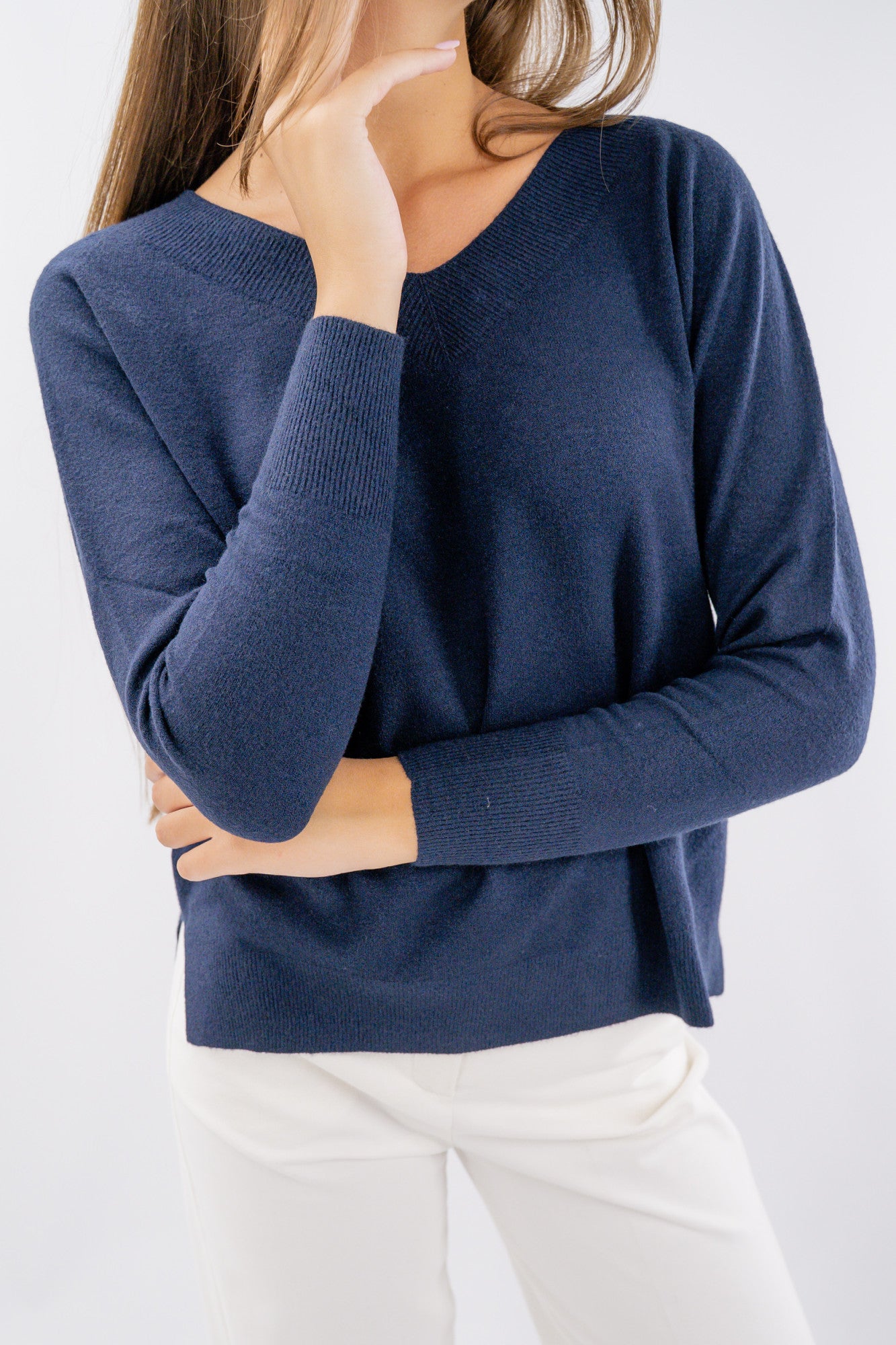Maglia scollo a V fronte e retro