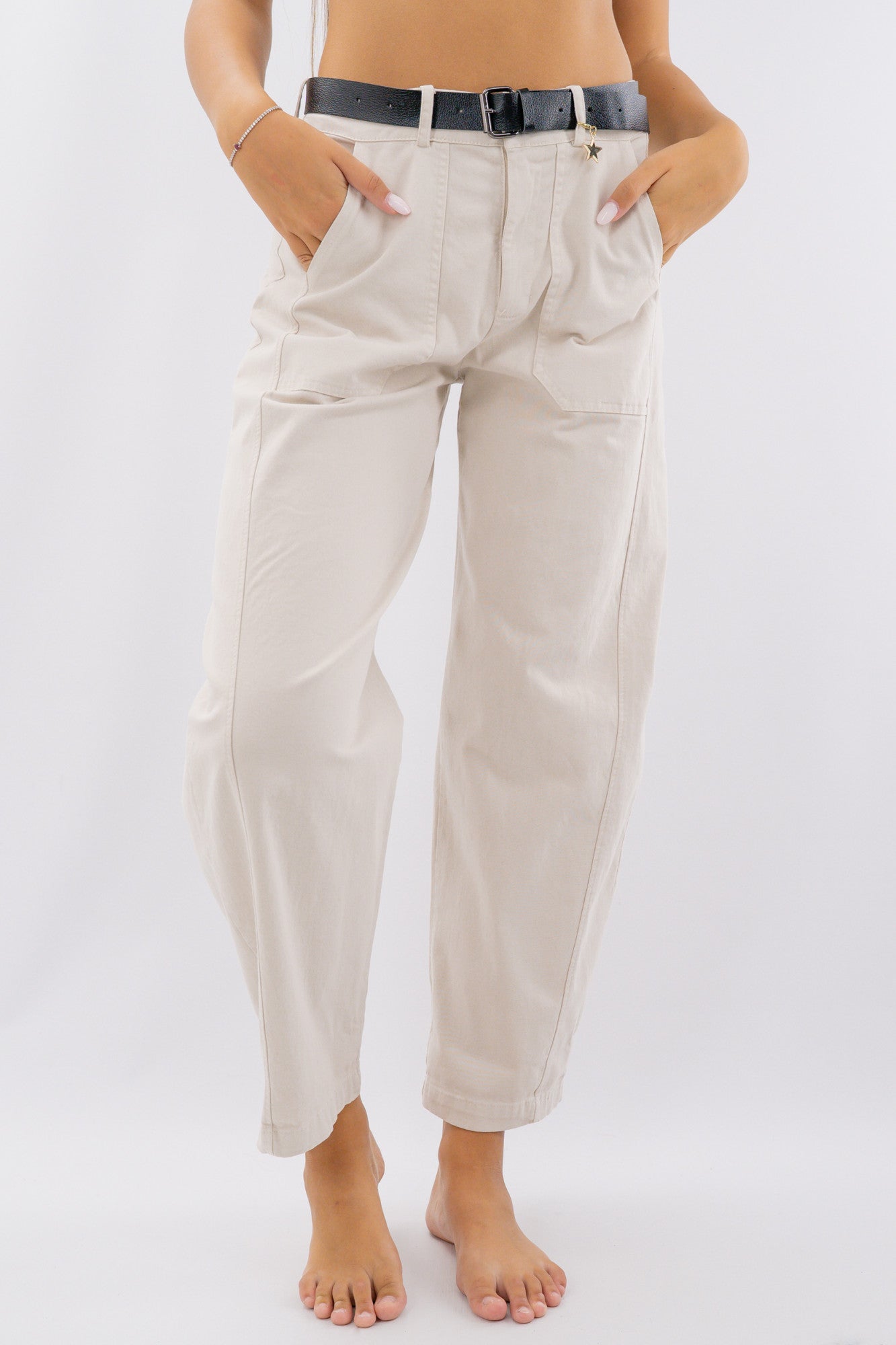 Pantalone ovetto con tasca marsupio