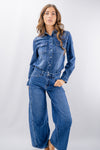 Camicia in denim con bottoni e taschini