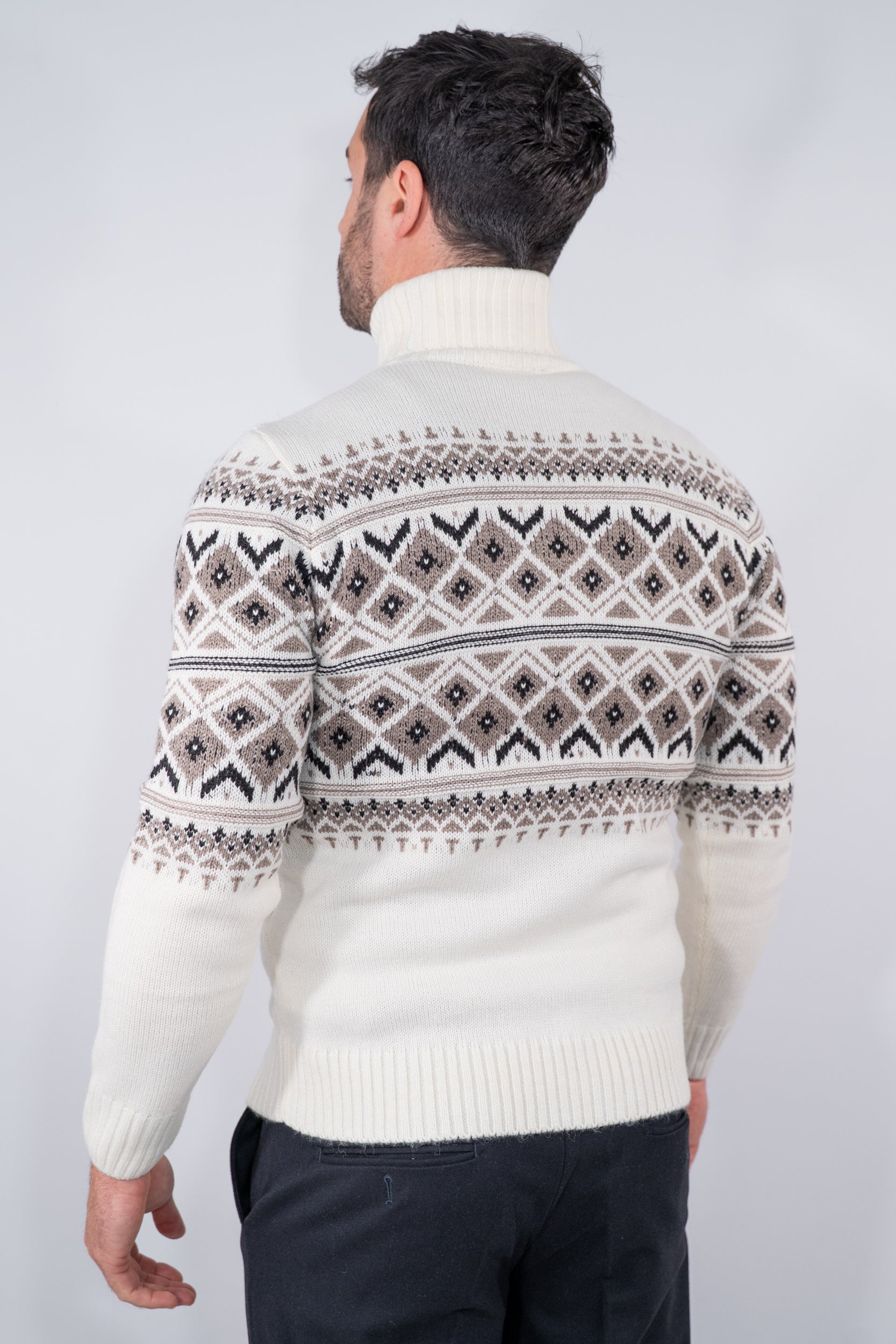 Dolcevita con disegno norvegese