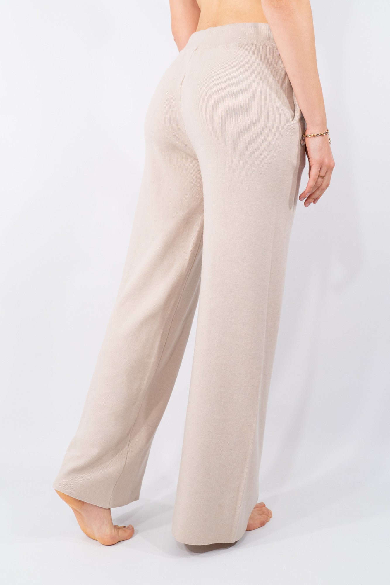 Pantalone palazzo in maglia con coulisse