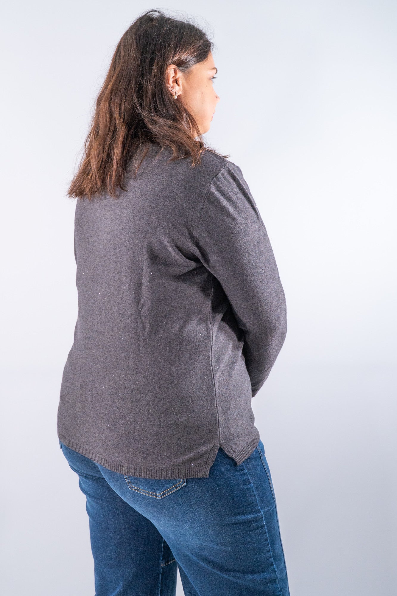 Girocollo con micro paillettes all over