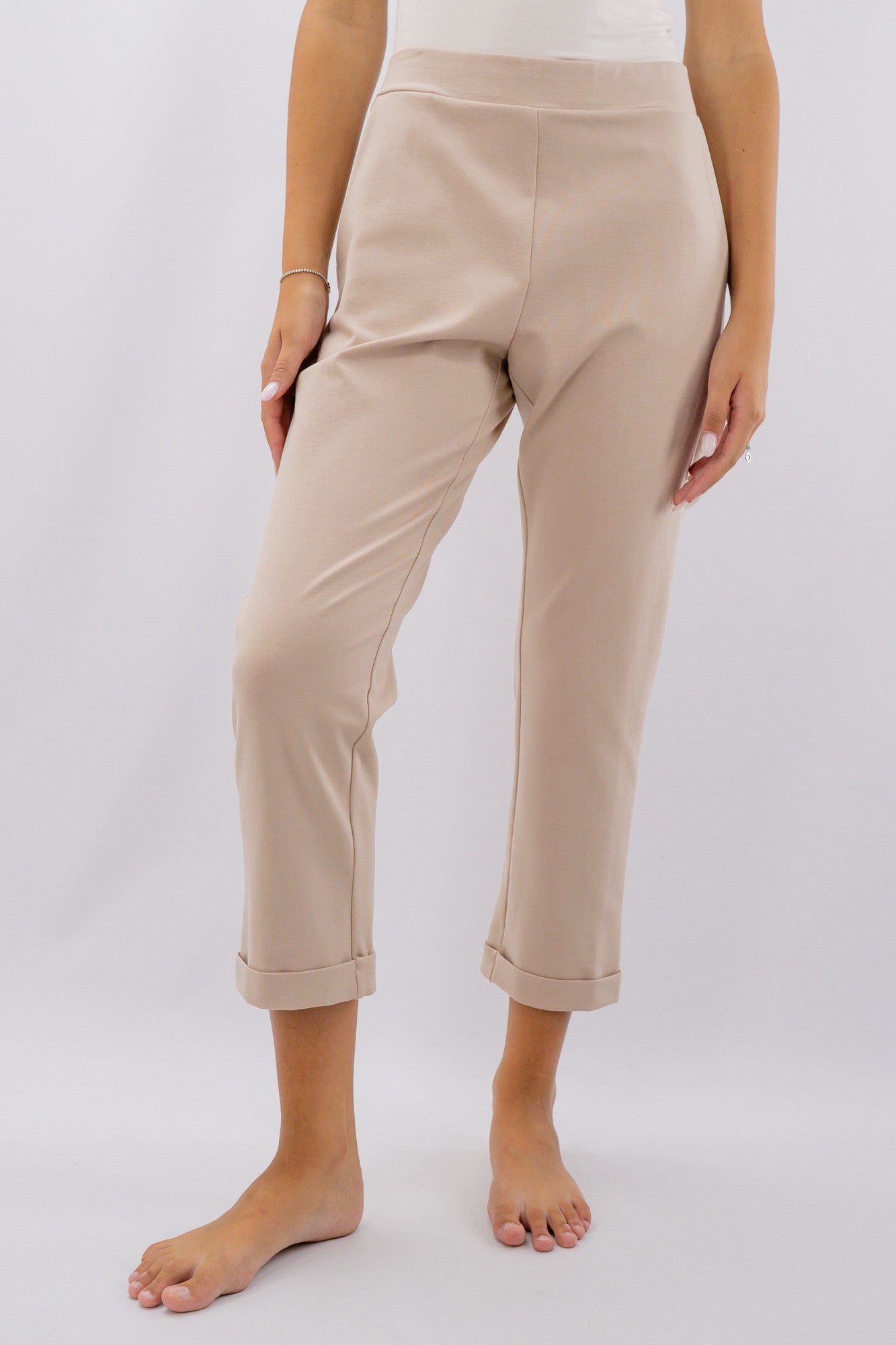 Pantalone in punto roma con risvoltino sul fondo