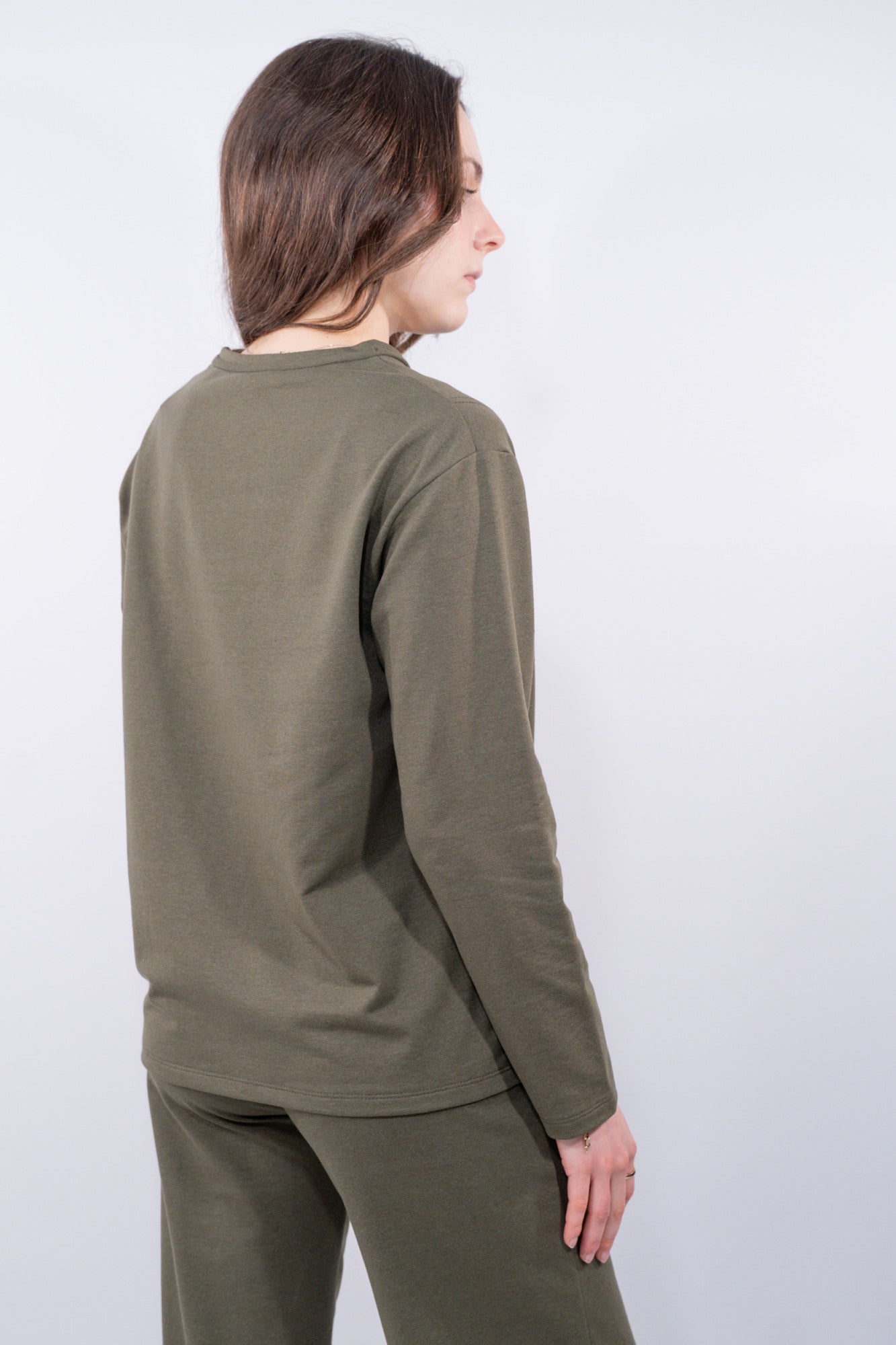 COLOR::VERDE MILITARE::5
