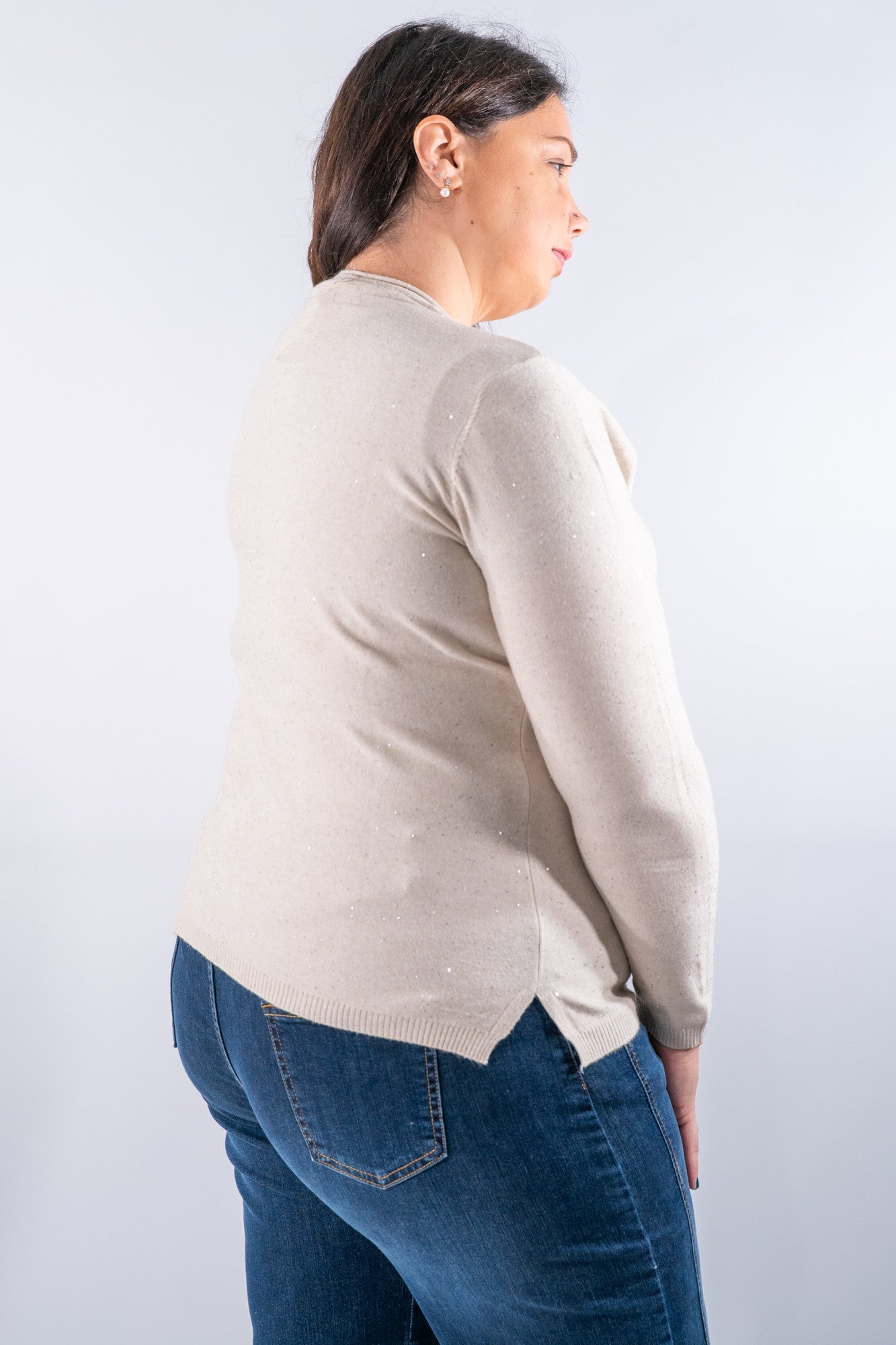 Girocollo con micro paillettes all over