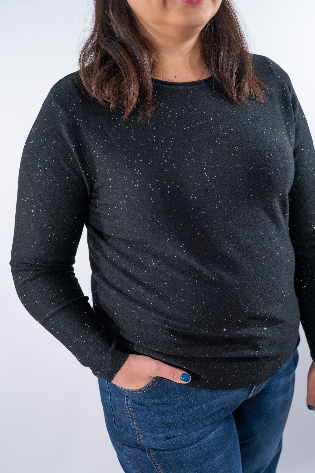 Girocollo con micro paillettes all over