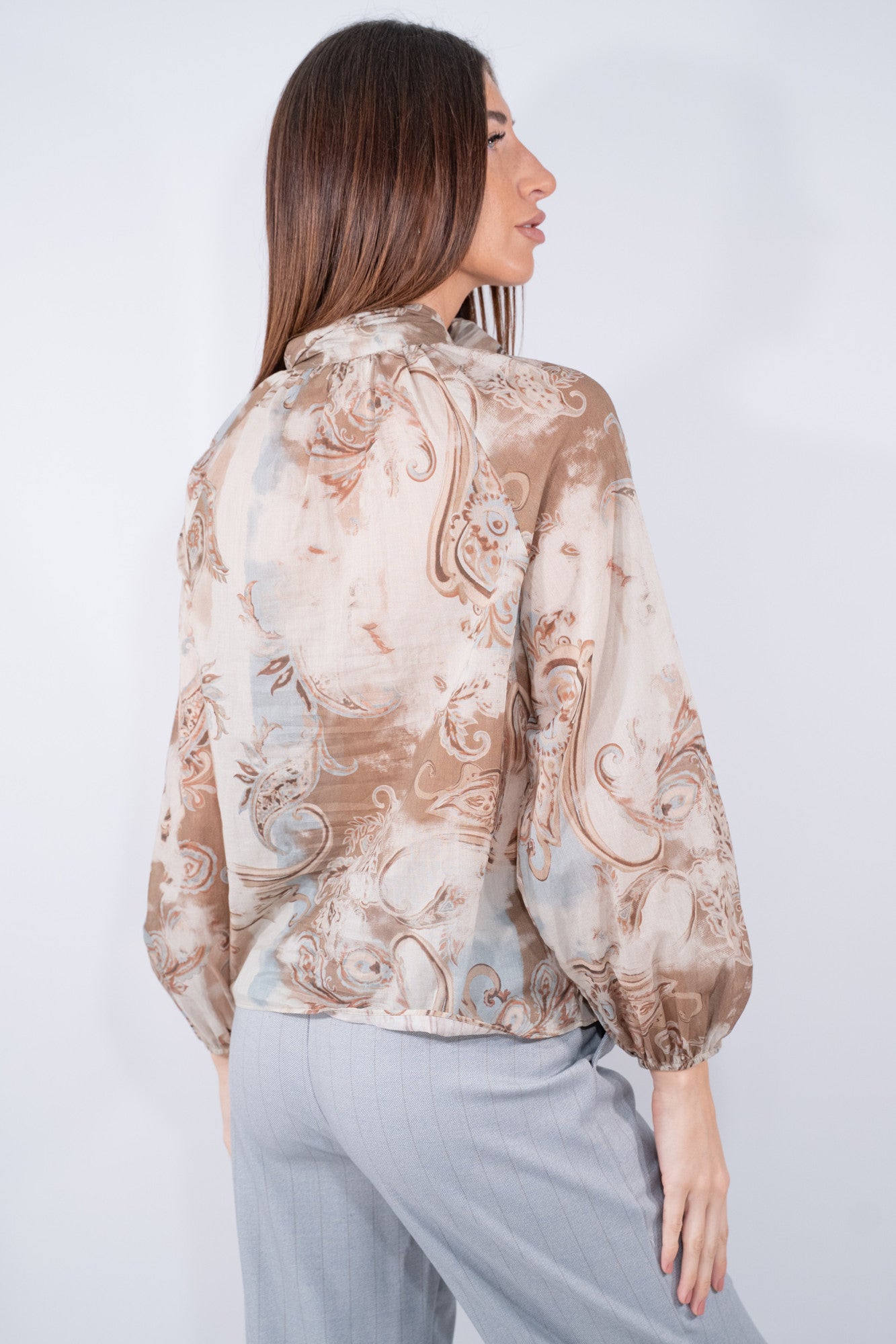 COLOR::BEIGE::4