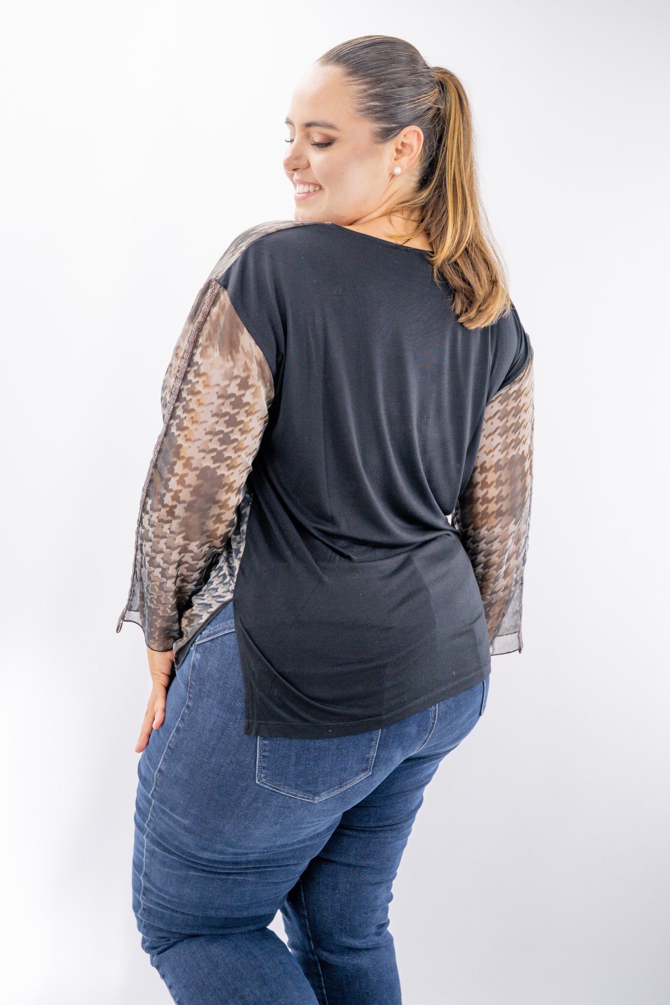 Blusa oversize in voile con paillettes