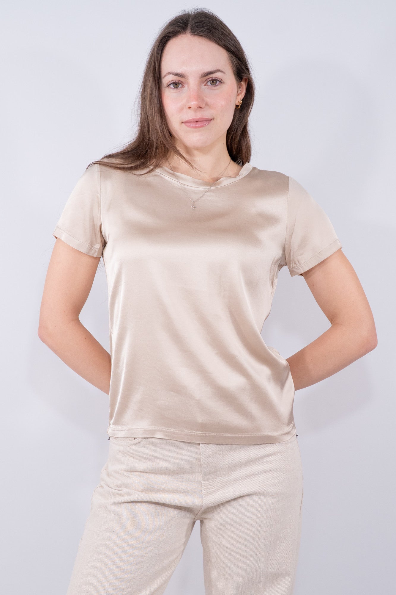 COLOR::BEIGE::1