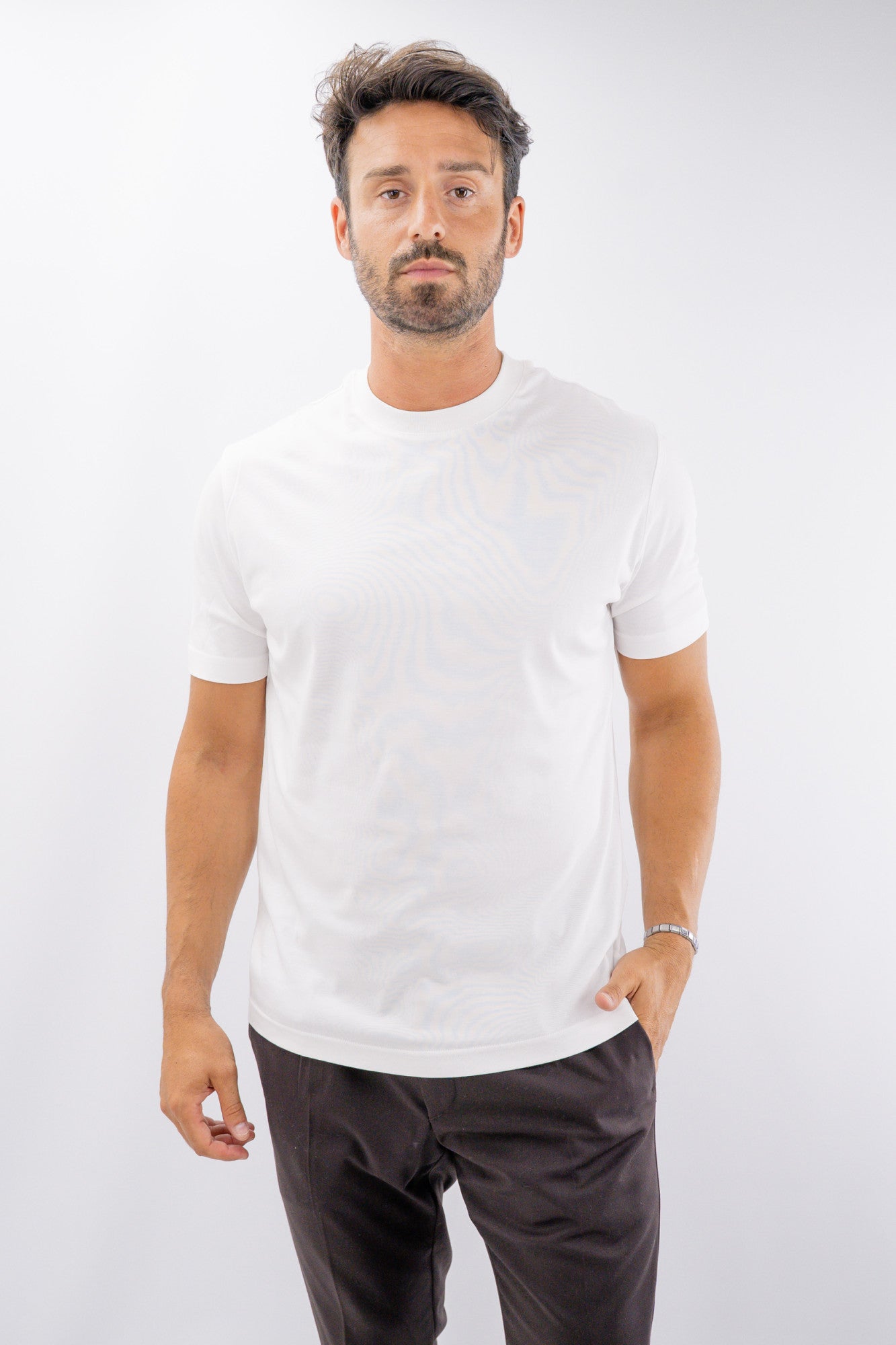 T‑shirt essenziale girocollo in cotone