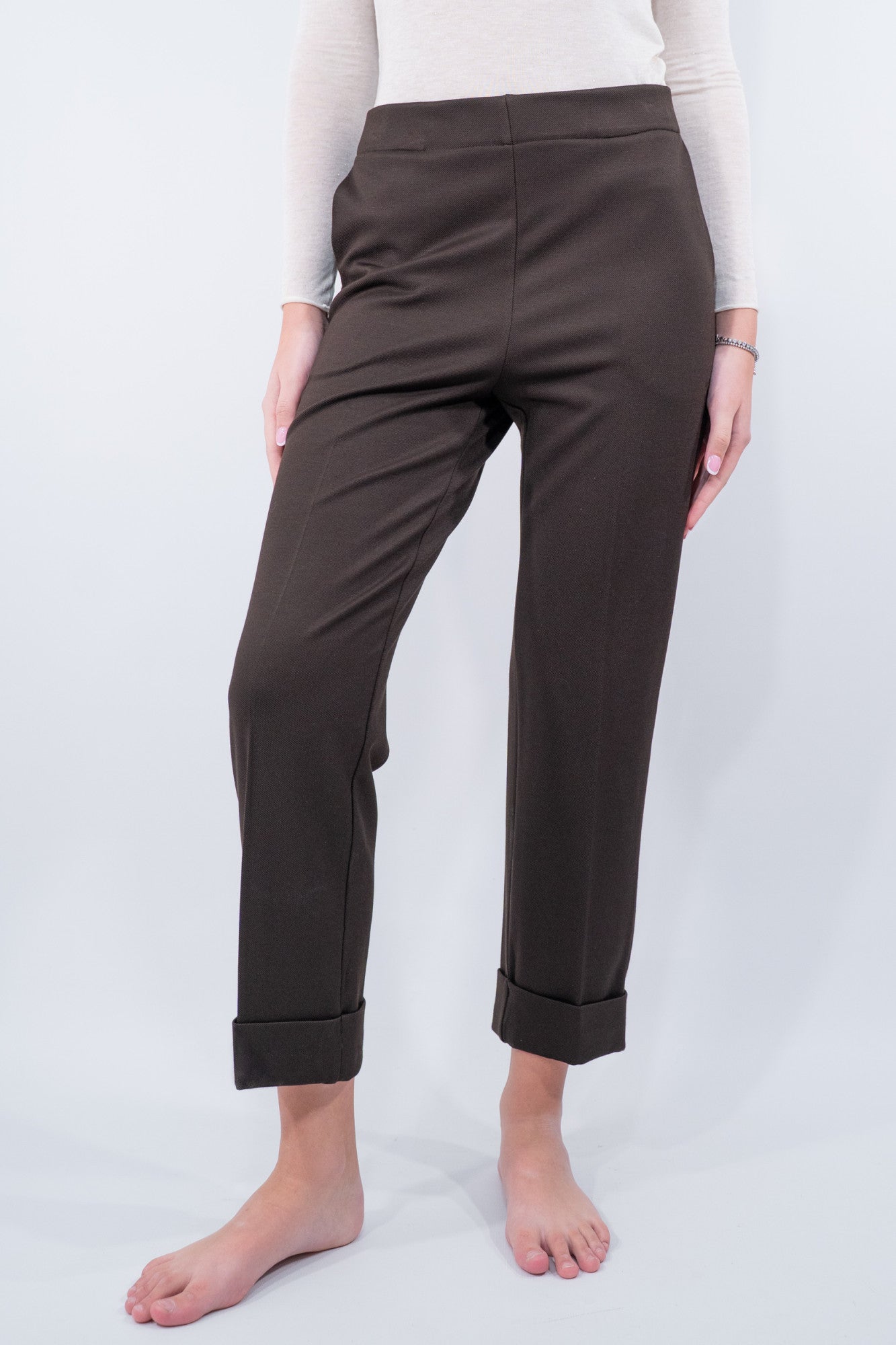 Pantalone con risvolto in punto Milano obliquo.