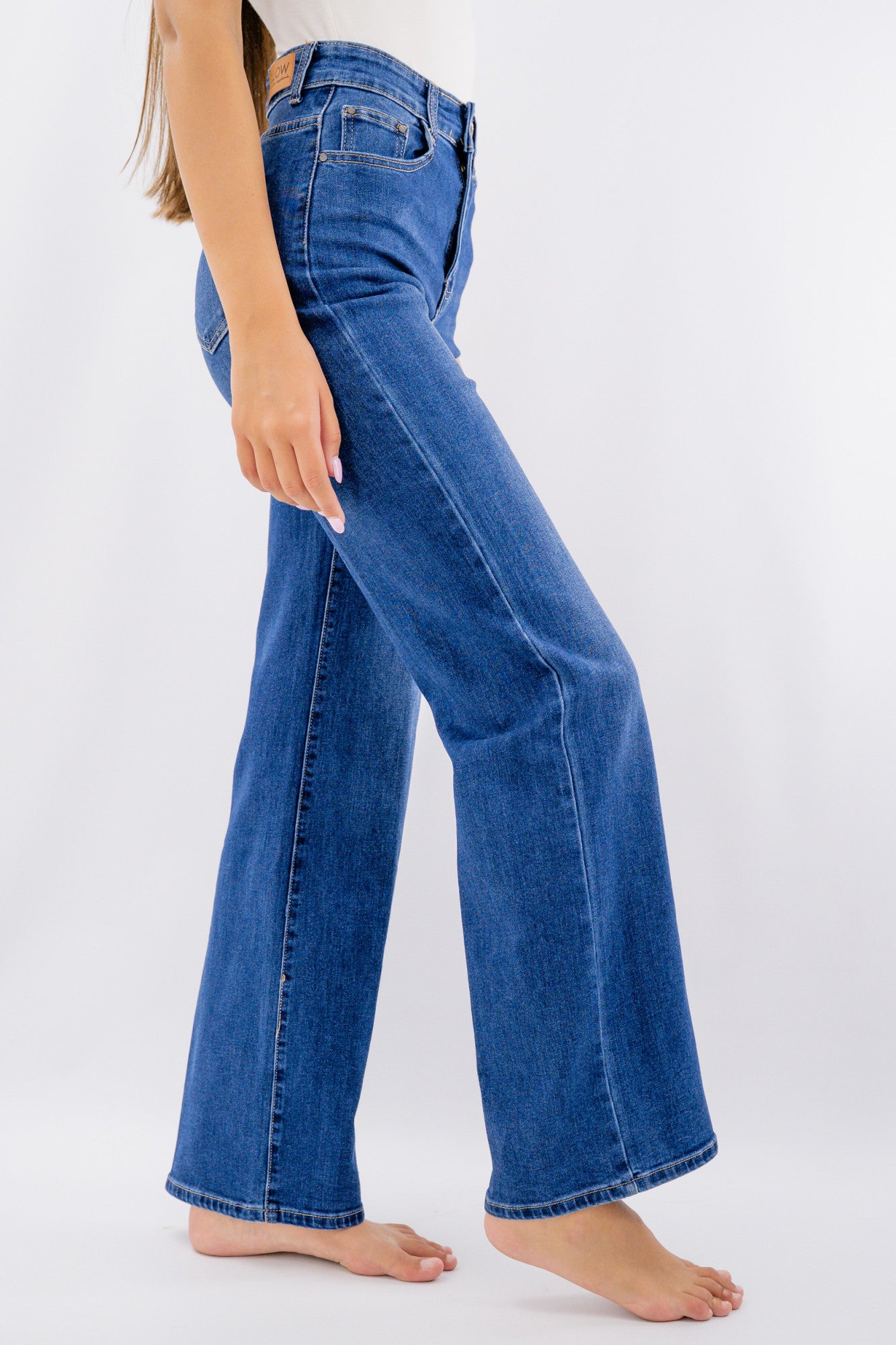 Jeans dritto elasticizzato a vita alta
