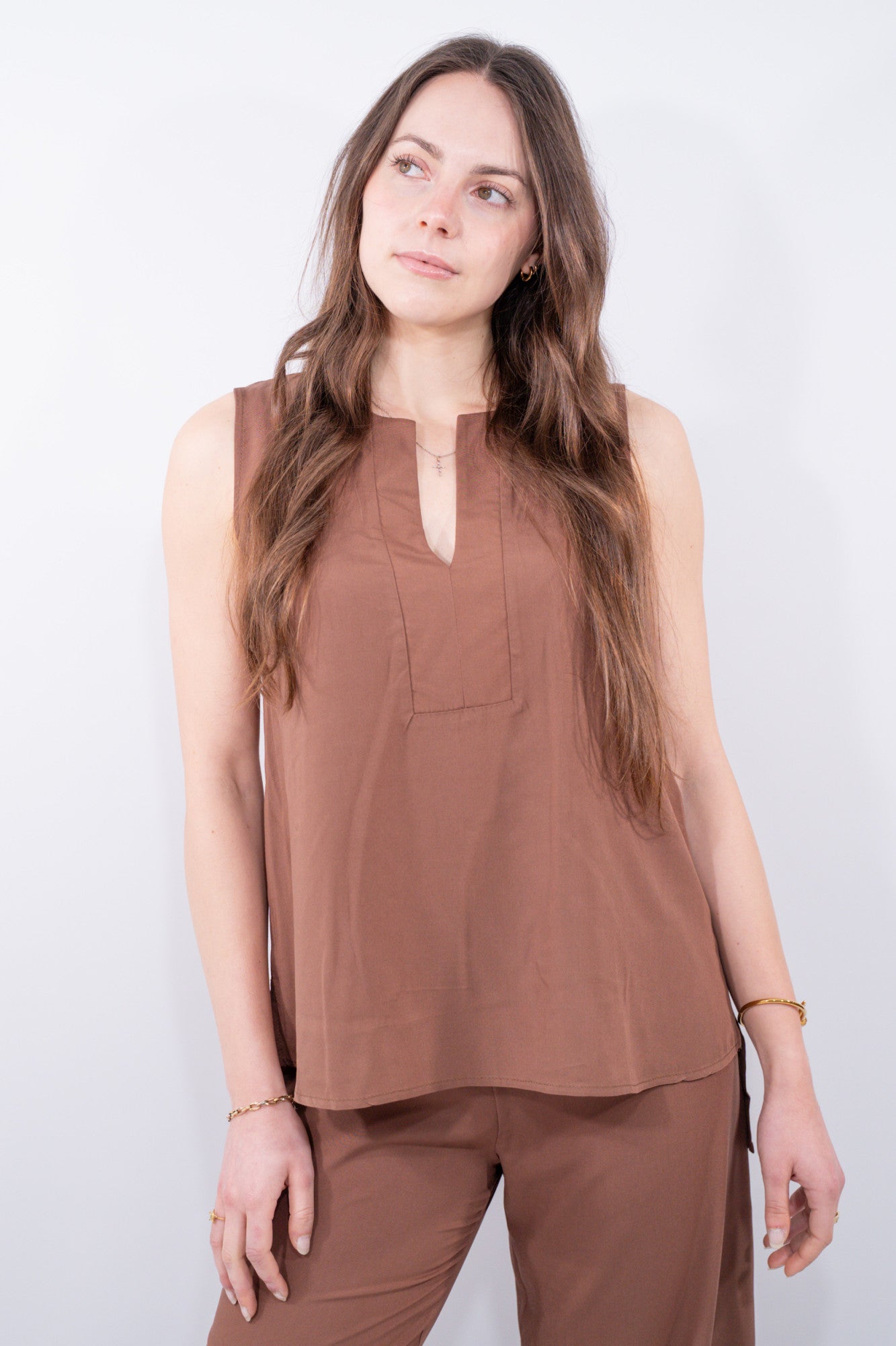 COLOR::MORO::1