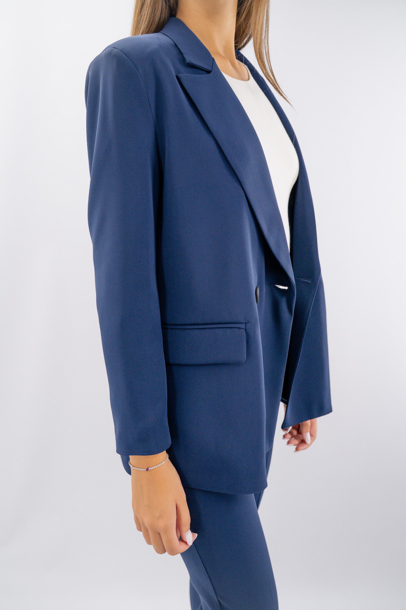 Blazer doppiopetto in tessuto fluido foderato